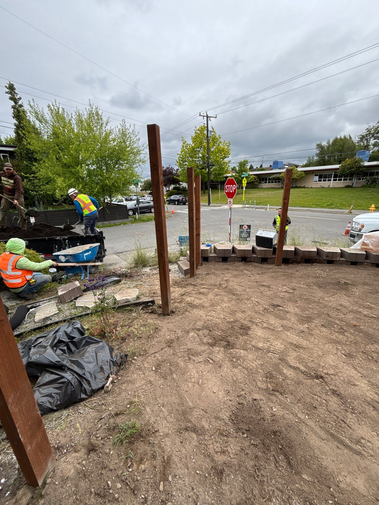 Retaining Wall & Fence Installation  by Jireh Asphalt & Concrete Inc 