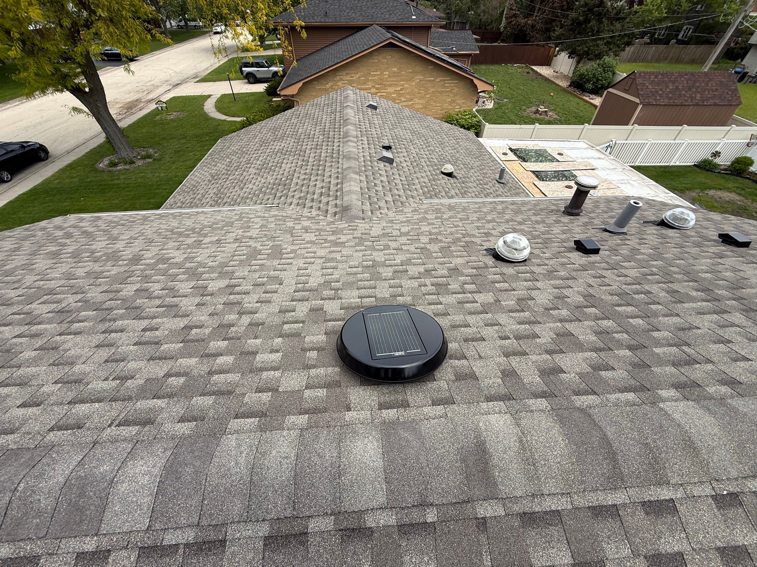 Roof, gutters, windows & siding replacement by Optimal Home Improvement 