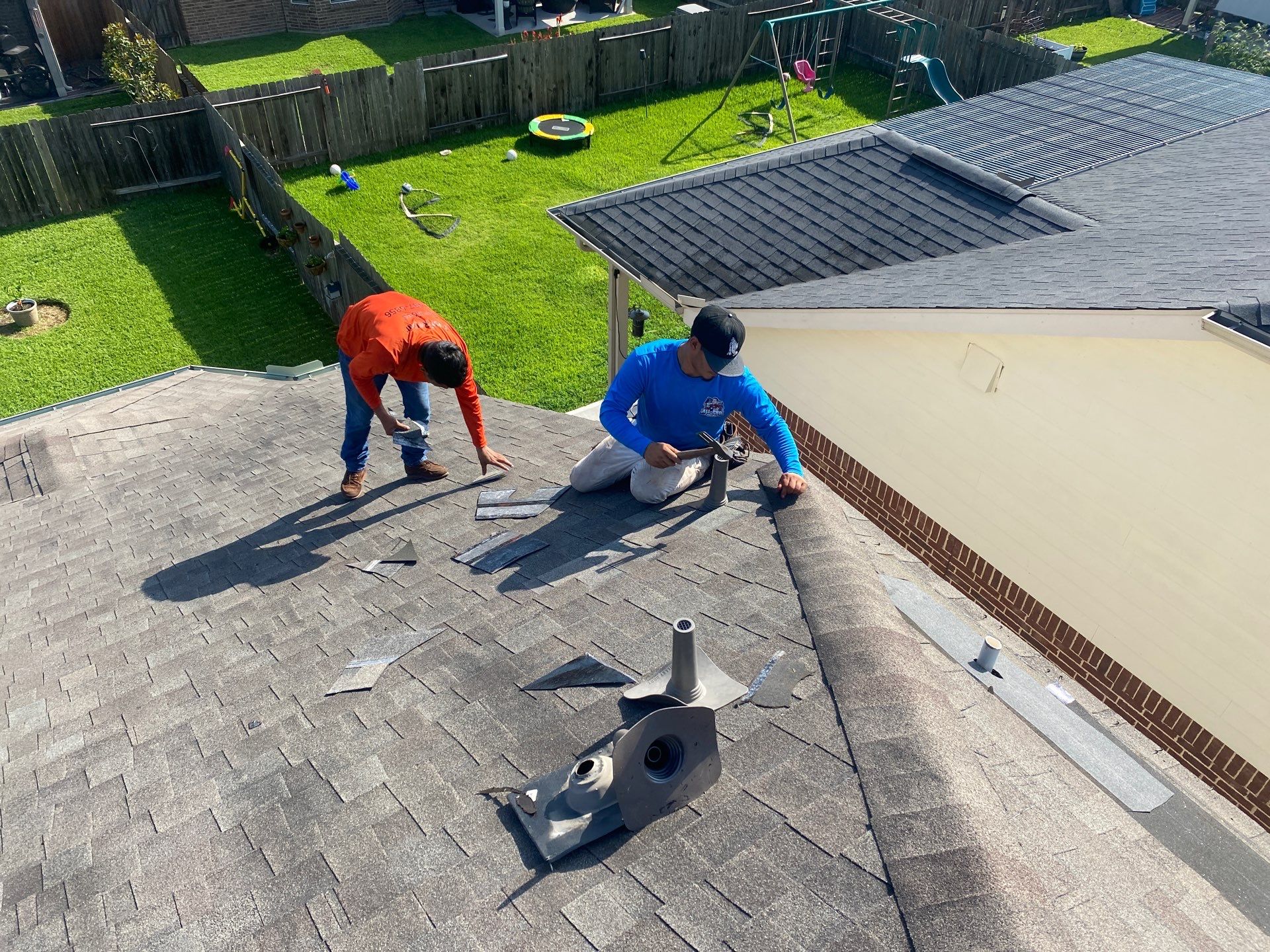 Hail Damage using Owen's Corning Duration (Lifetime) Shingles by Roof Repair Company
