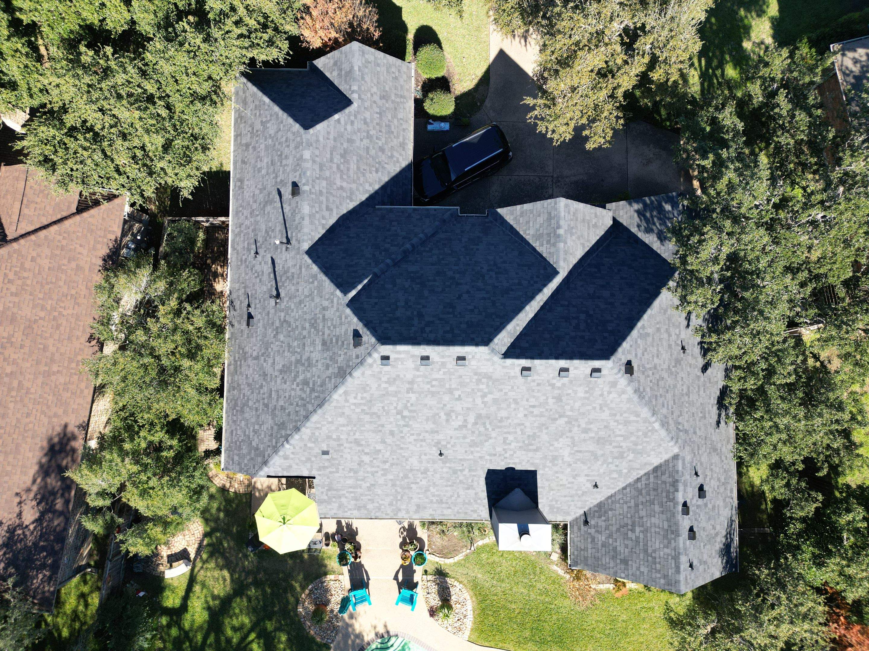 Midnight Black - Malarkey Vista by RoofsOnly.com