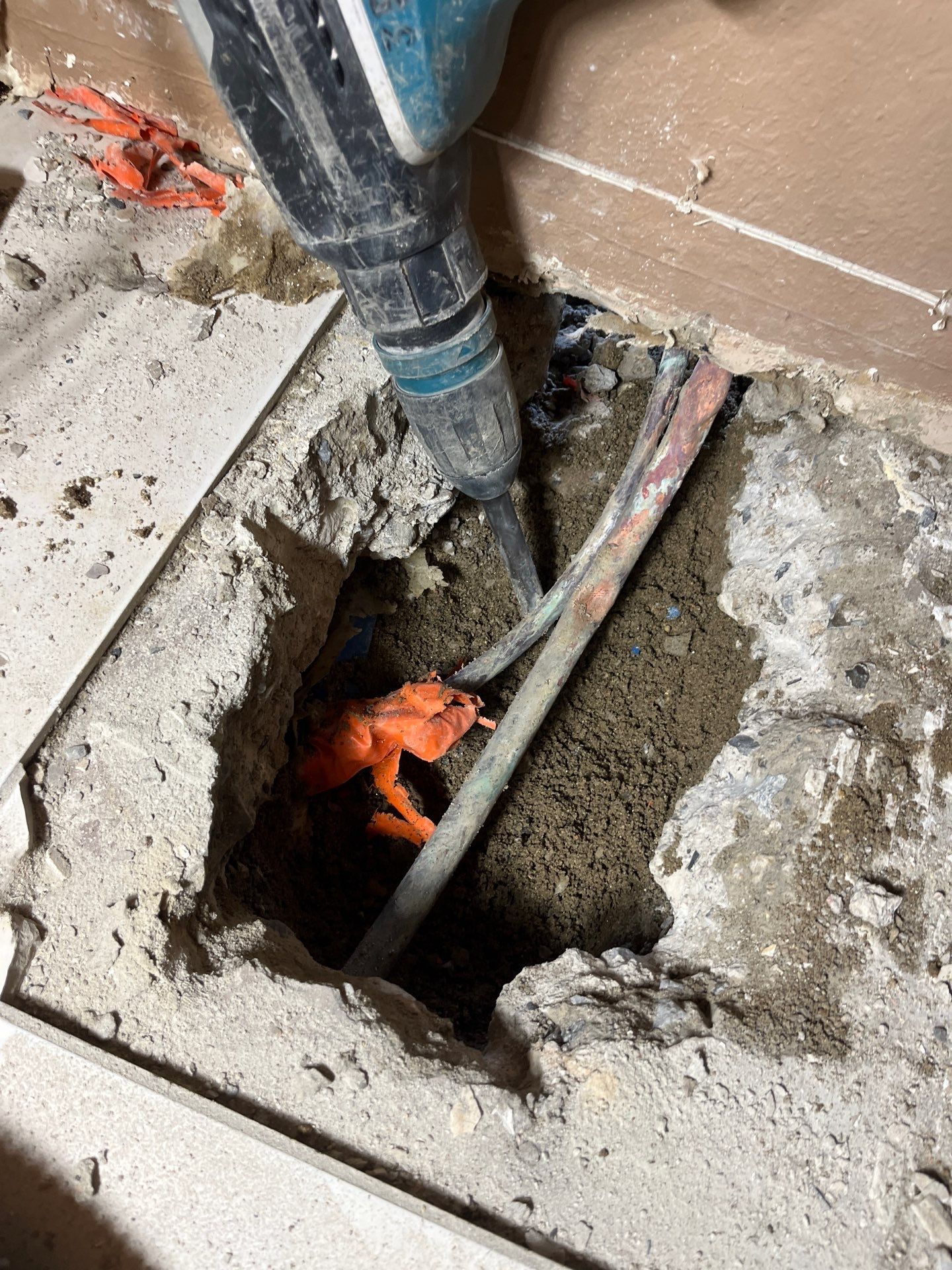 Installing Pipes by Us Plumbing