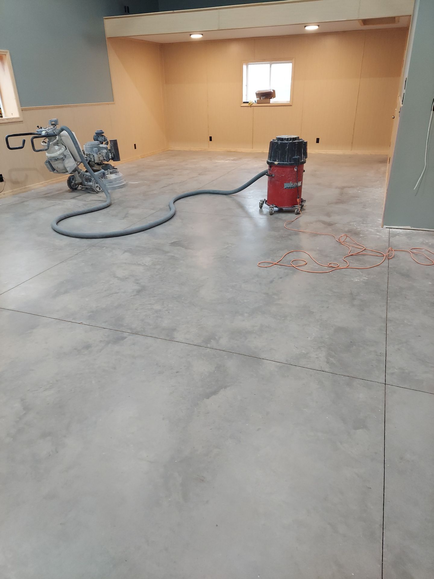 Residential Interior with Silver Creek by Copperhead Coatings