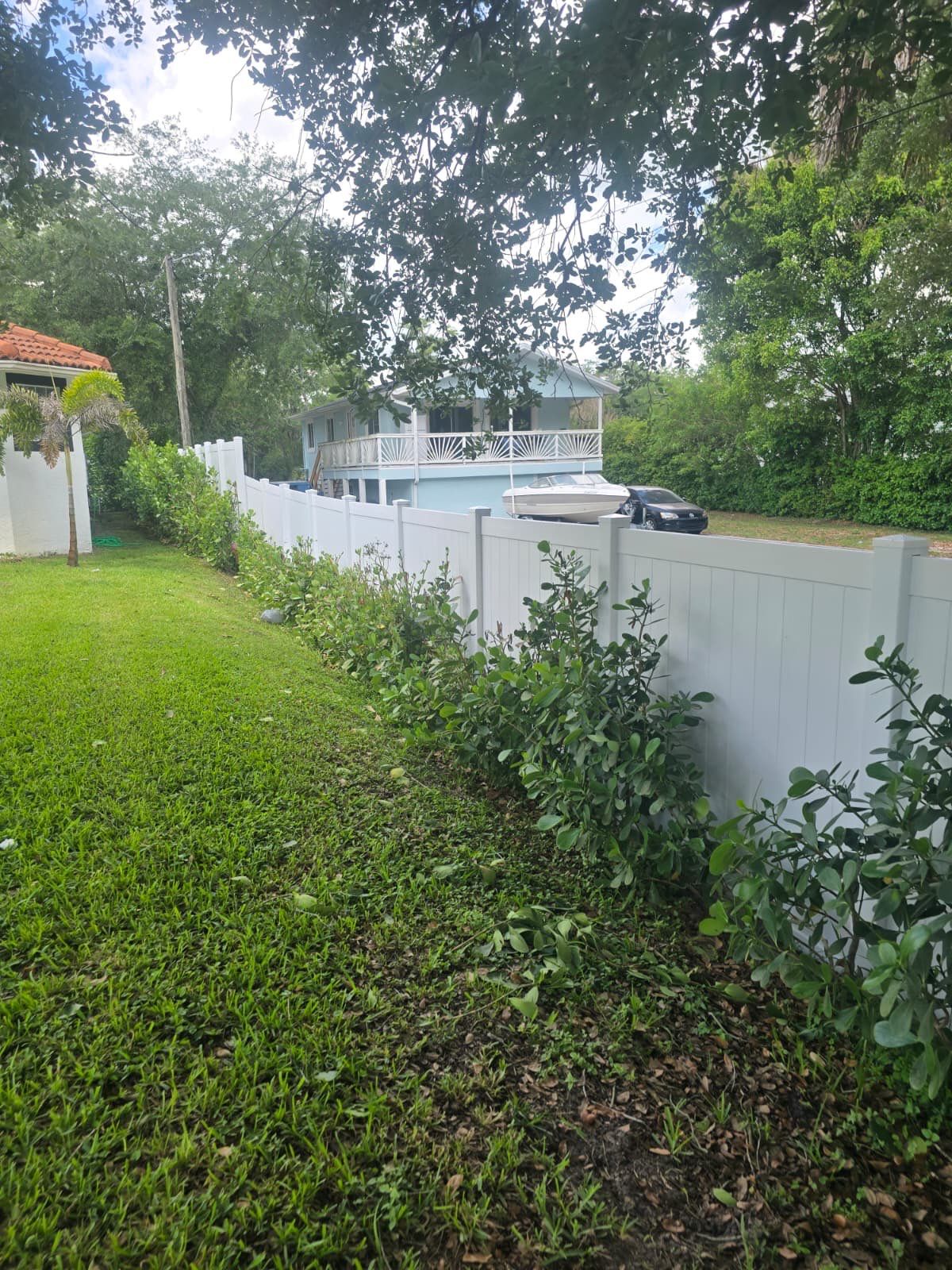 Vinyl Fence and Estate Gate in Naples by True Fence LLC