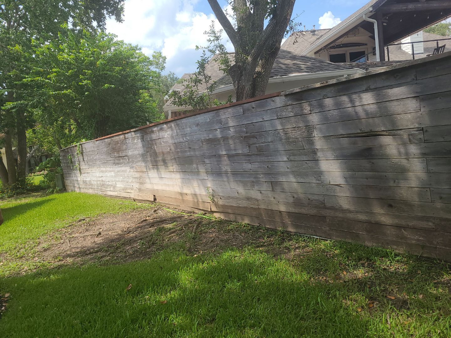 Fence Installation using Premium horizontal WRC by Tim's Fences