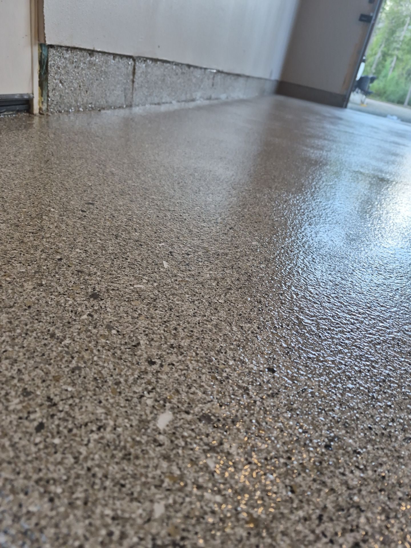 Quartzite Hybrid Garage Floor Coating Installation in Coolin, Idaho by Croc Coatings, LLC