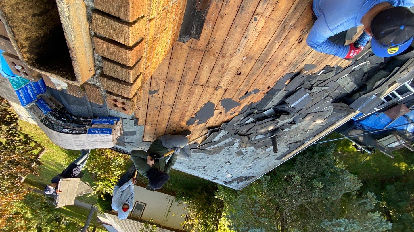 Roof Replacement using CertainTeed Landmark by 180 Contractors