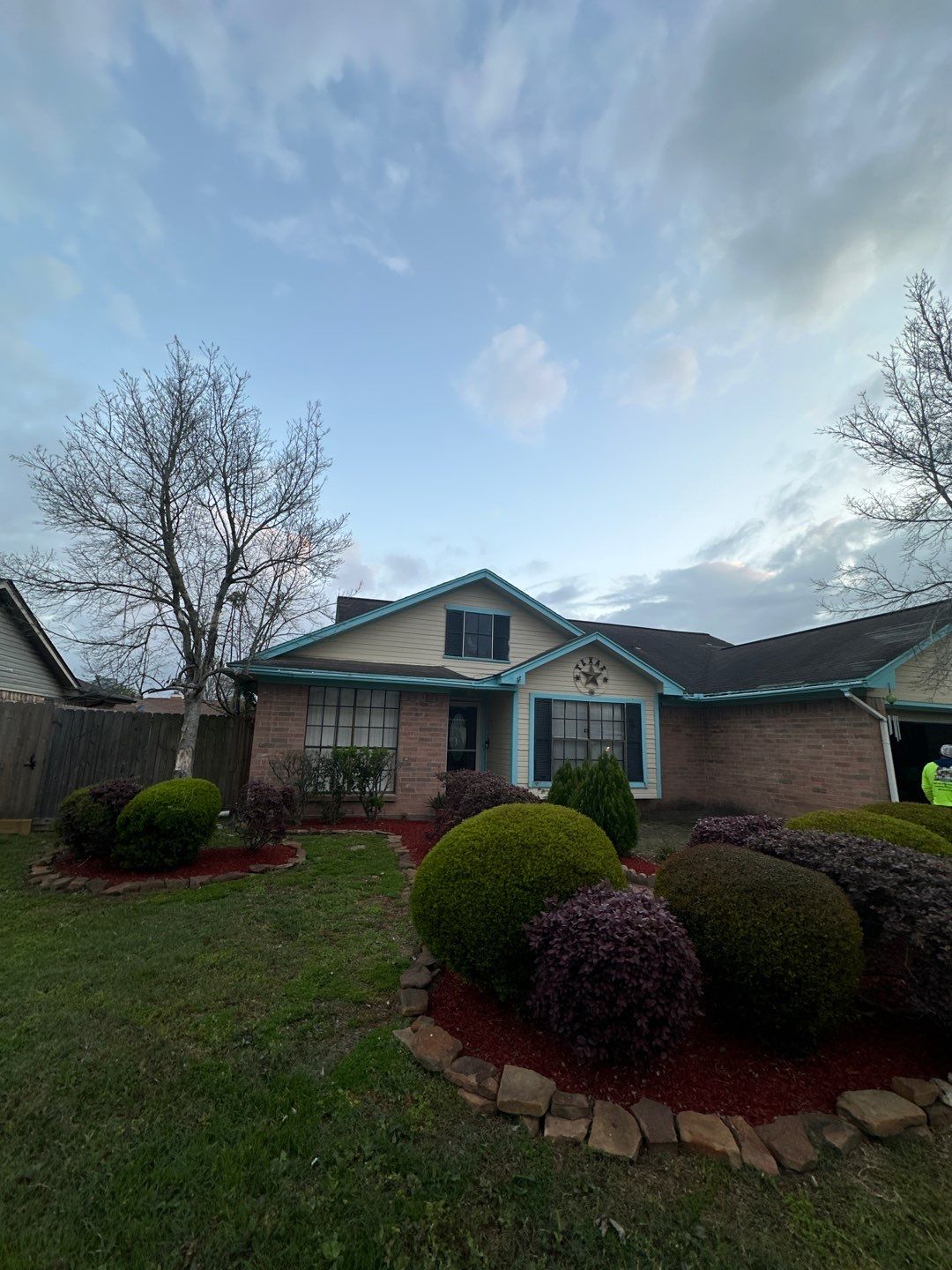 Residential Roofing Installation using Owen's Corning Duration (Lifetime) Shingles by Roof Repair Company