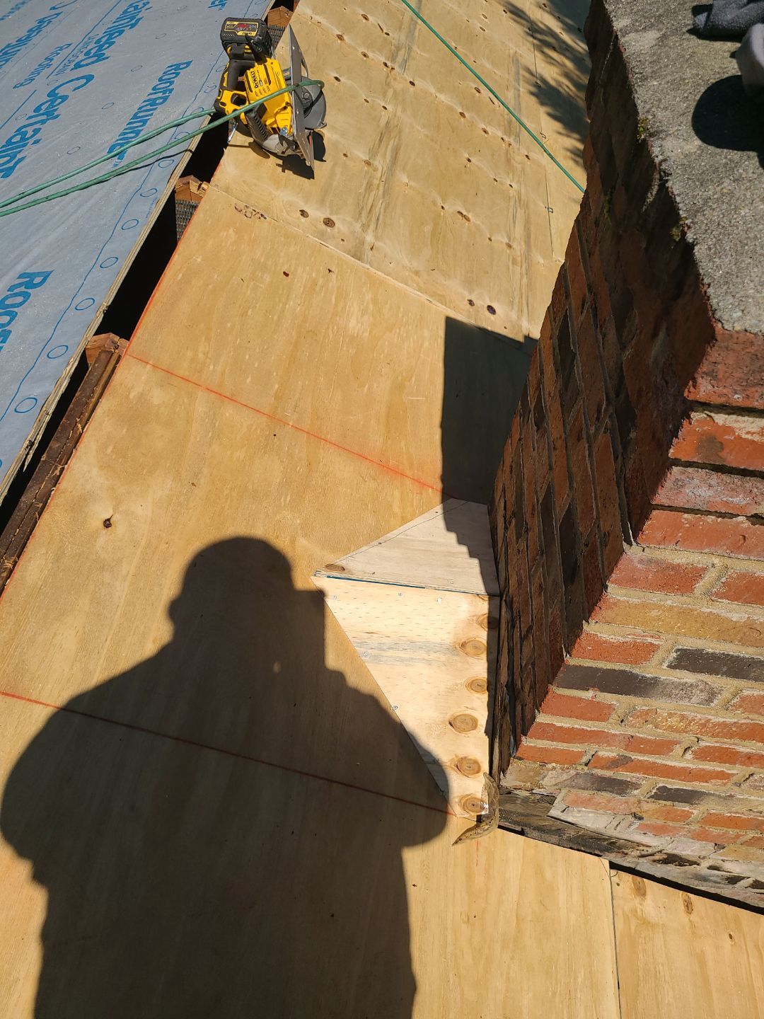 Burke: CertainTeed Landmark Designer Shingles in Moire Black by RM Banning, Inc.