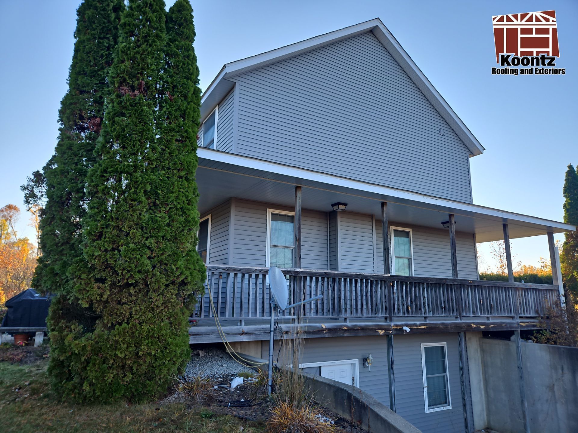 Exterior & Window Installation using CertainTeed Mainstreet & ViWinTech Windows by Koontz Construction