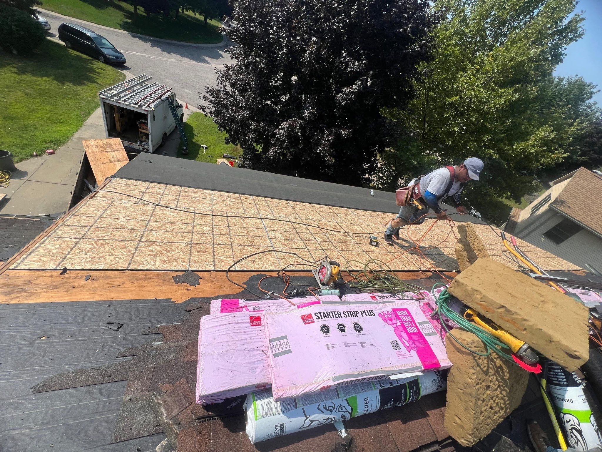 Roof Replacement using Owens Corning Brownwood by 180 Contractors