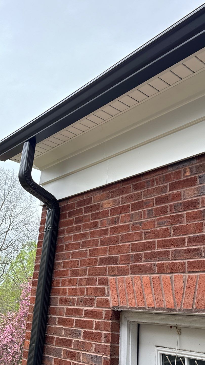 Clifton Multi-Trade Restoration: DaVinci Single Width Slate in Slate Black by RM Banning, Inc.