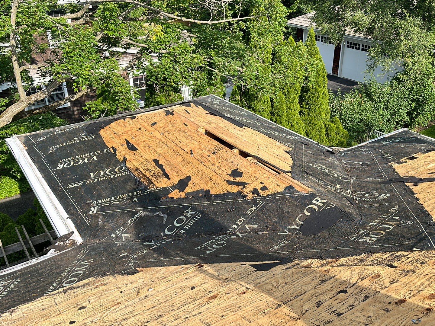 Roof Repair by G2