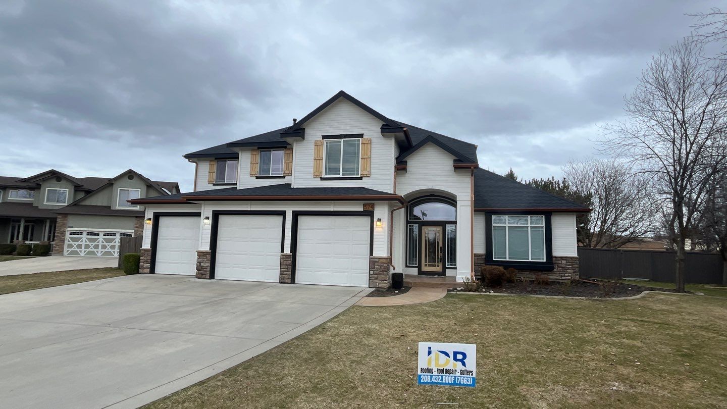 Lexington Hills Roof Upgrade – Oakridge Onyx Black Shingles in Eagle, ID by ID Roofing LLC