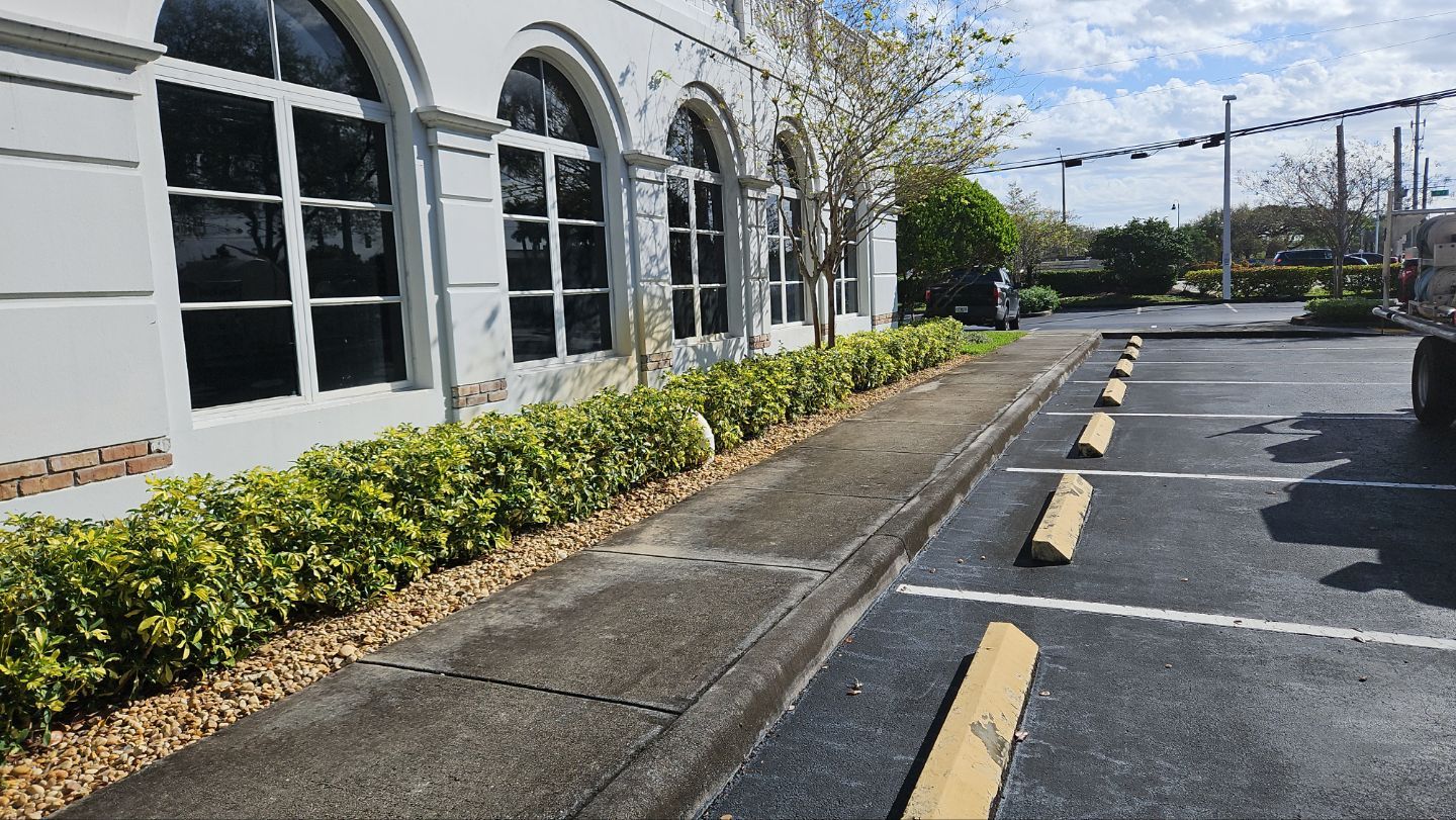 Pressure Washing Commercial Parkland by BKB Pressure Cleaning LLC
