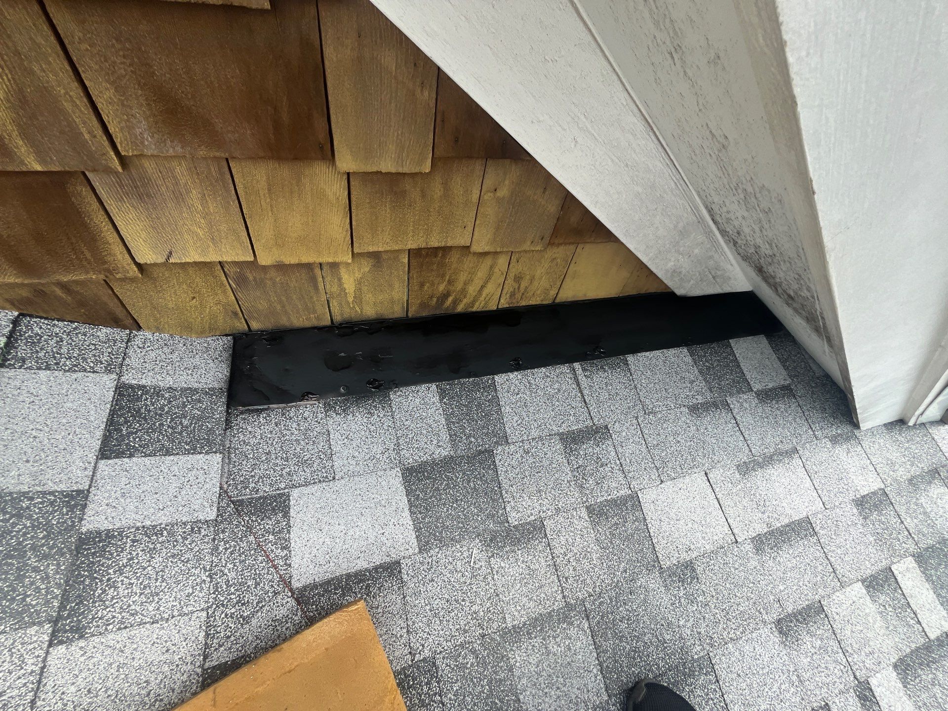 Residential Roofing Installation using Owen's Corning Duration (Lifetime) Shingles by Roof Repair Company