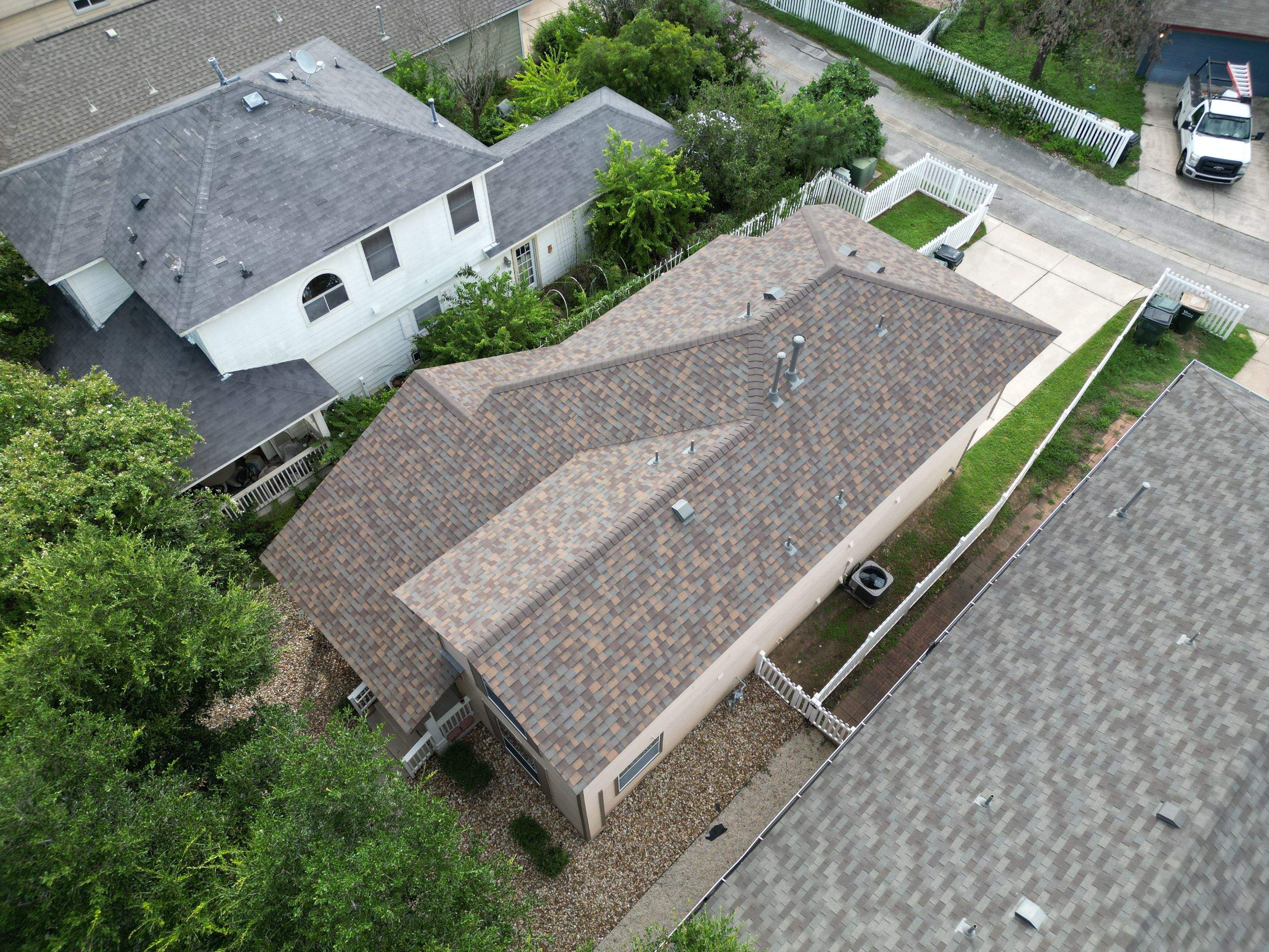 Teak - Owens Corning TruDefinition Duration by RoofsOnly.com