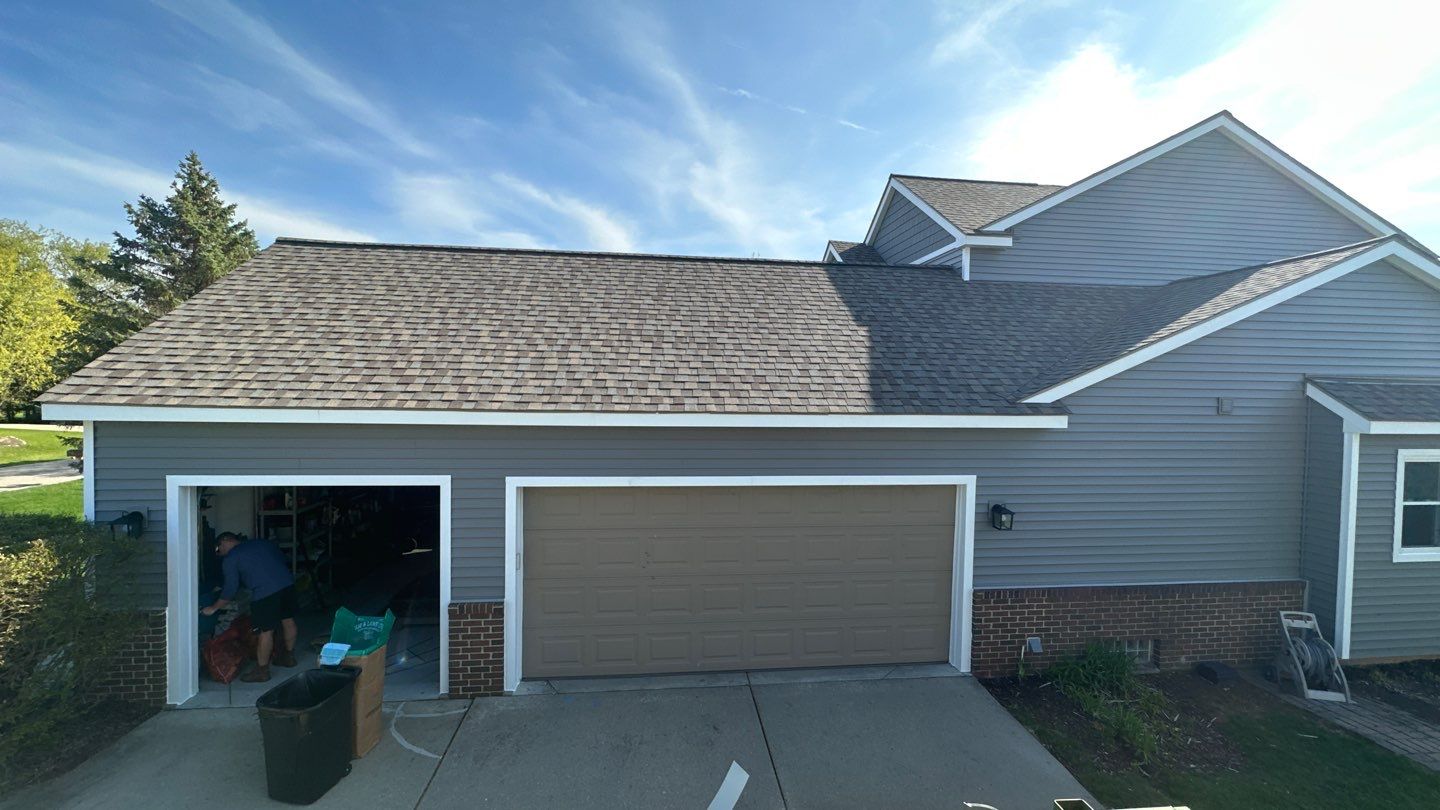 Siding Replacement using Certainteed Classic Restoration D4 by 180 Contractors