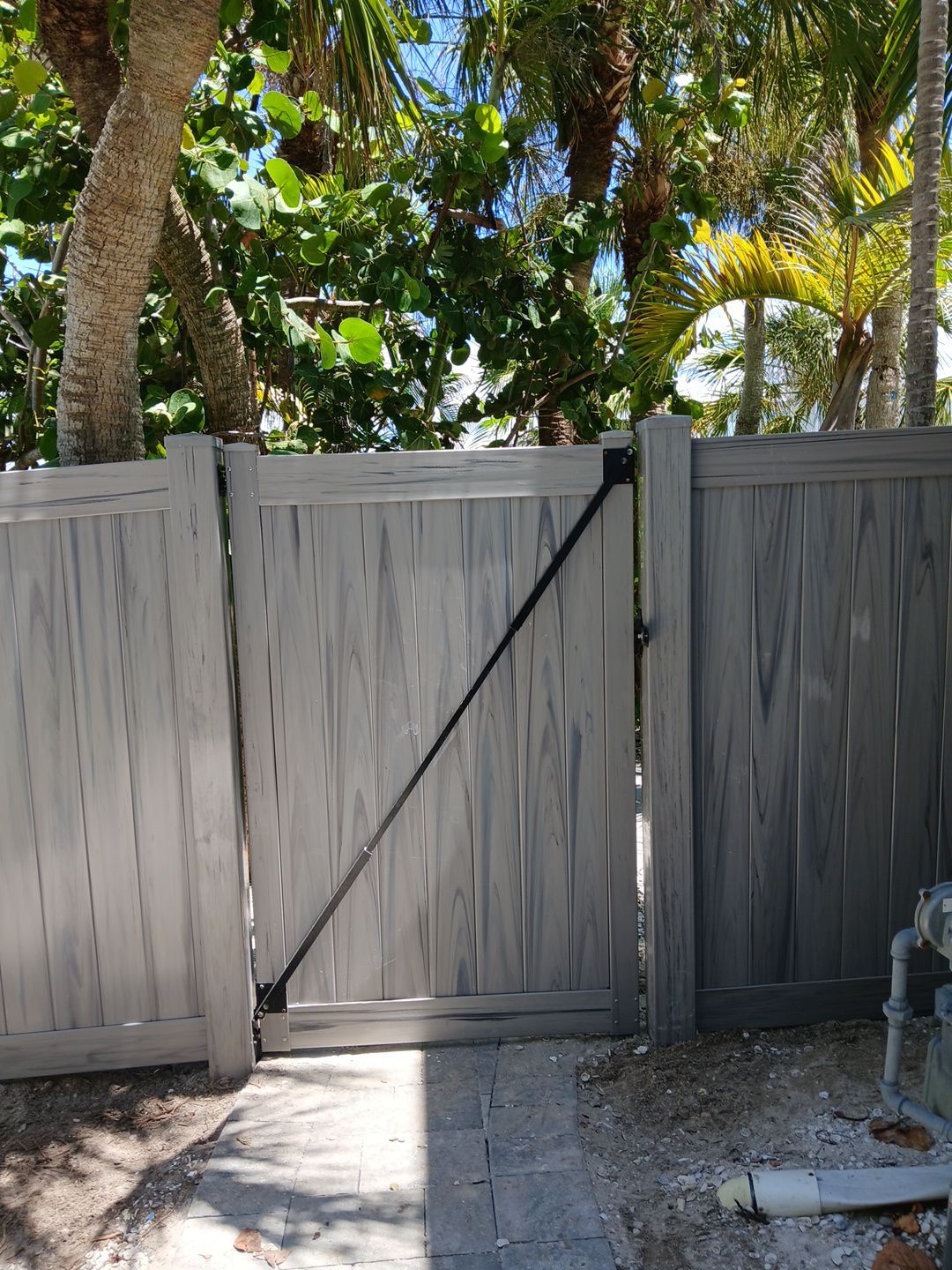 3475 Gulf of Mexico Dr by H&Y Fence