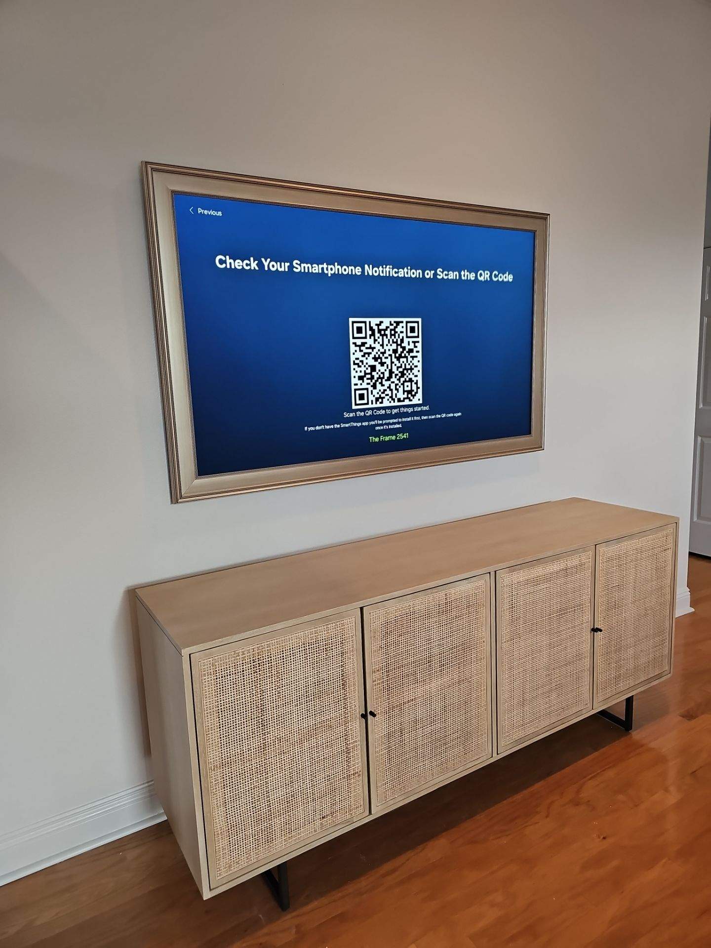 Lifestyle TV & Frame TV Installation Projects by Hangman Mounting & Installation 