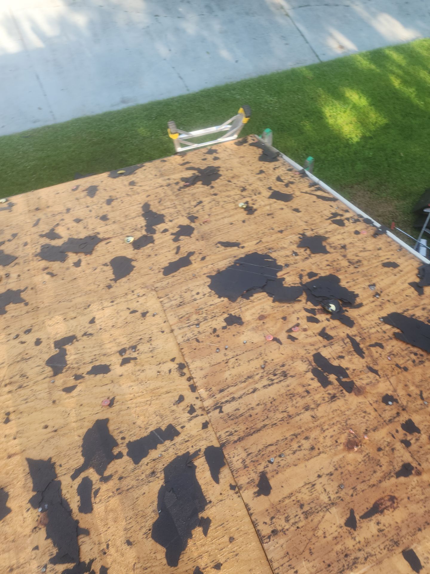 Residential Roofing Installation using Owen's Corning Duration (Lifetime) Shingles by Roof Repair Company
