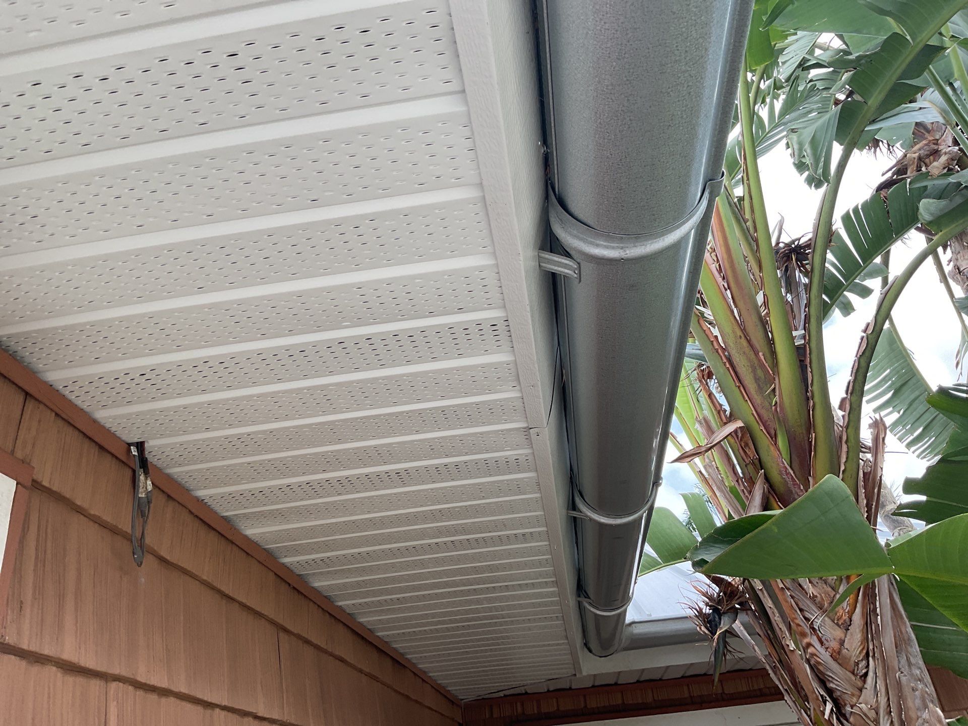 Half-Round Aluminum Gutters in North Fort Myers FL by Gutter Professors