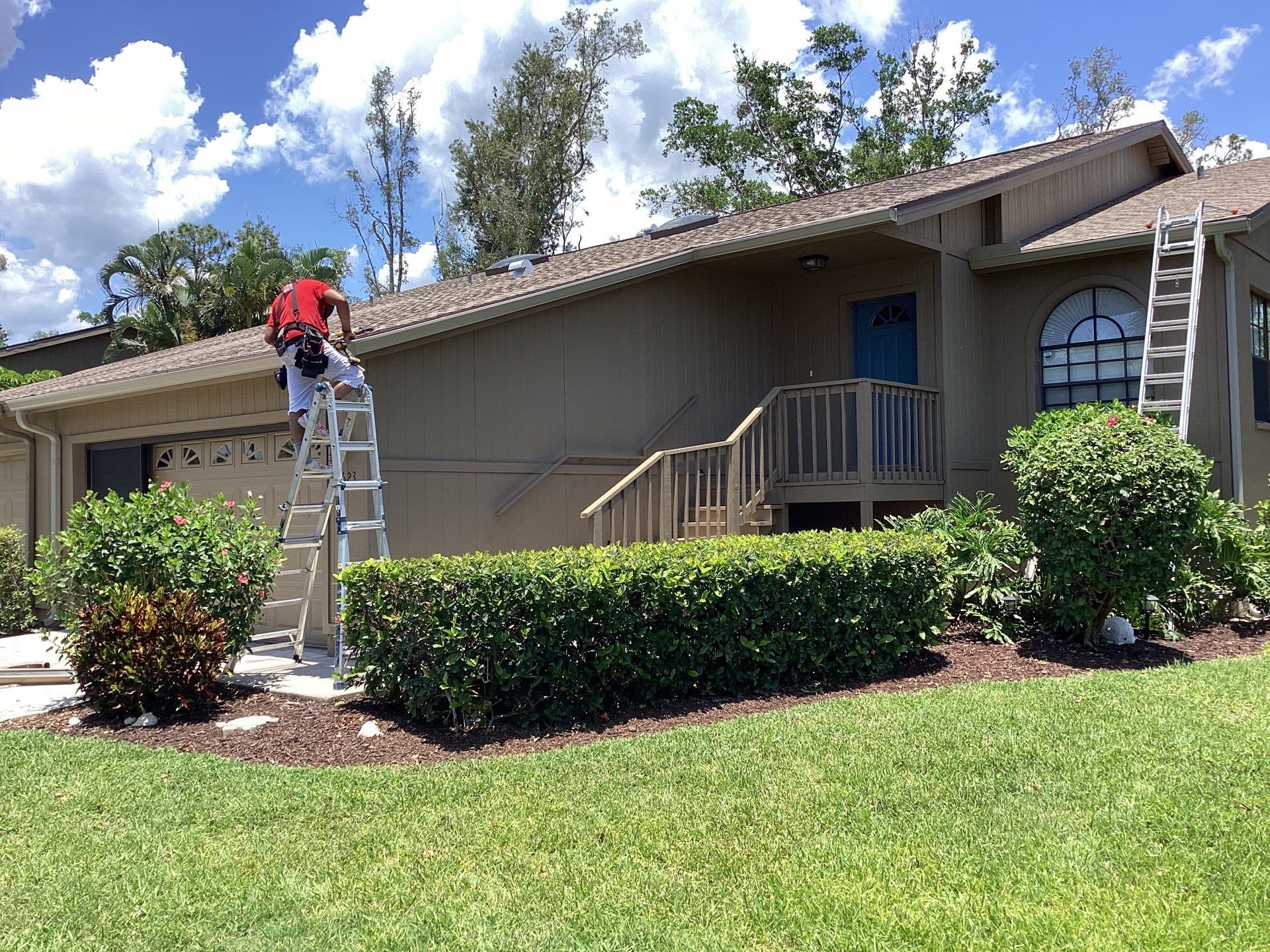 Gutter Guard and Cleaning Maintenance in Fort Myers FL by Gutter Professors