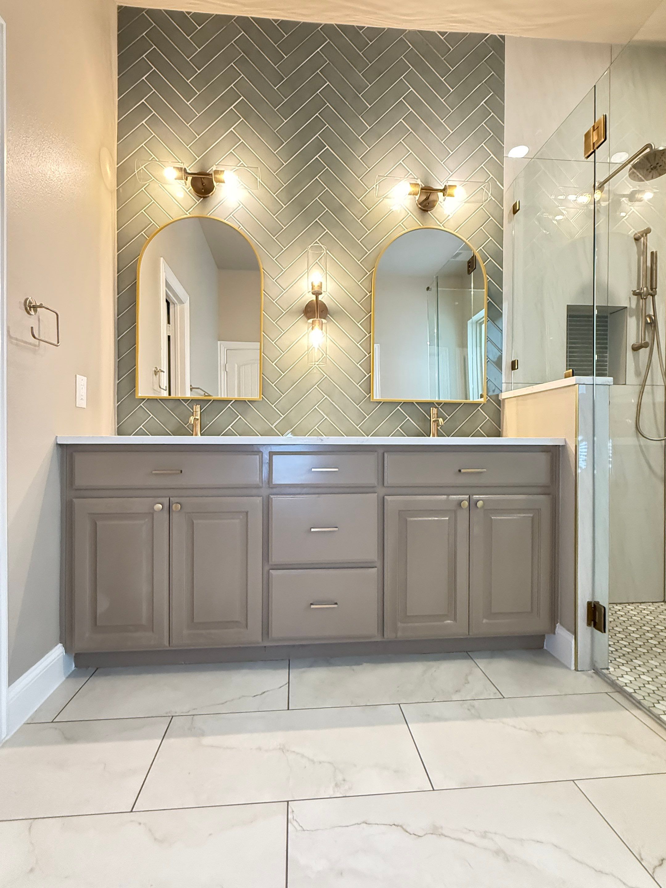 Kitchen & Primary Bath Remodel- McKinney, TX by C3 Custom Builds