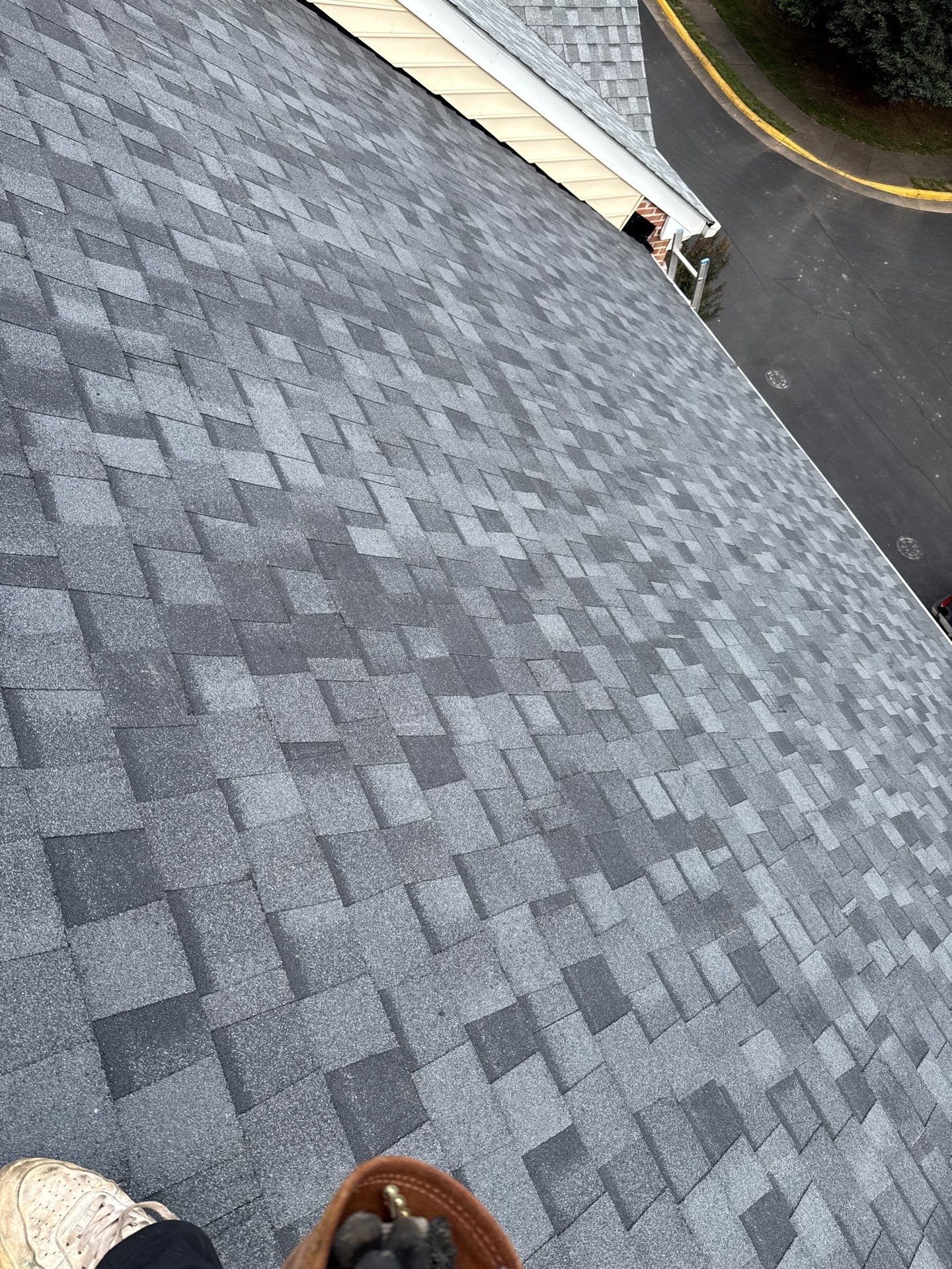 Fairfax: Residential Roof Installation with CertainTeed Landmark PRO in Max Def Moire Black by RM Banning, Inc.
