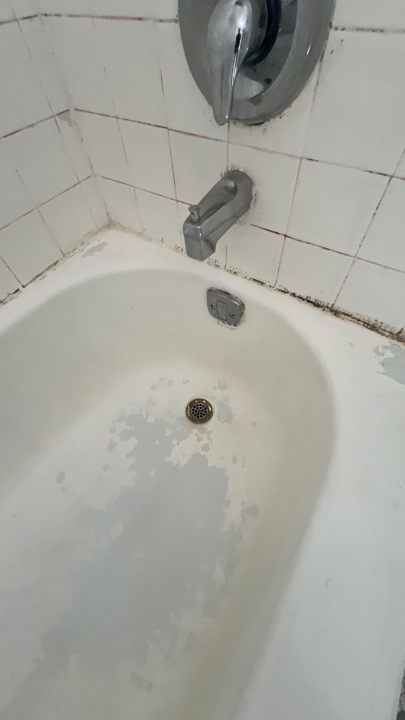 Tub Replacement in Holyoke, MA by Yankee Home Improvement