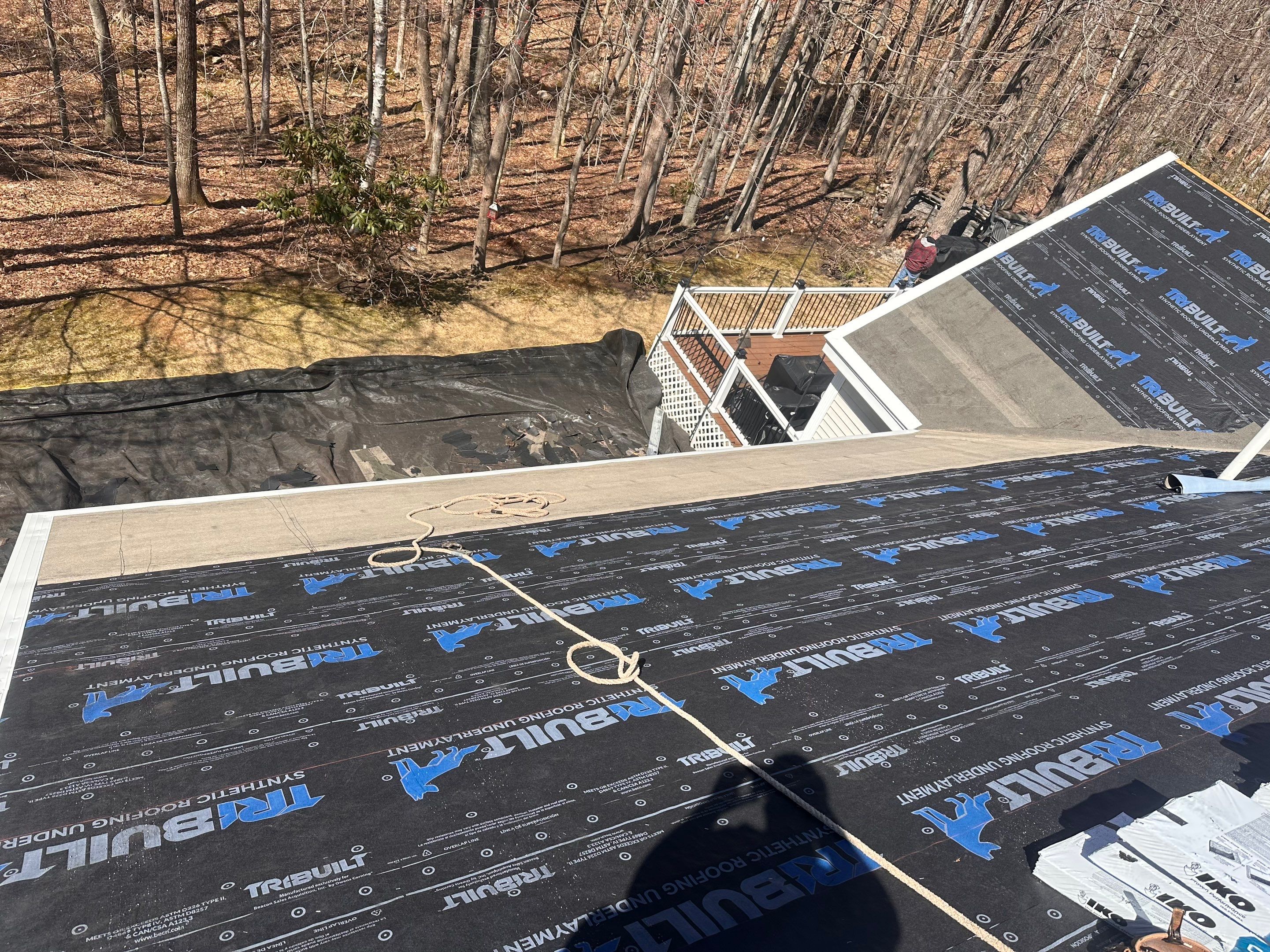 Vinyl Siding and Asphalt Roofing Replacement in Deerfield by Tall pine roofing