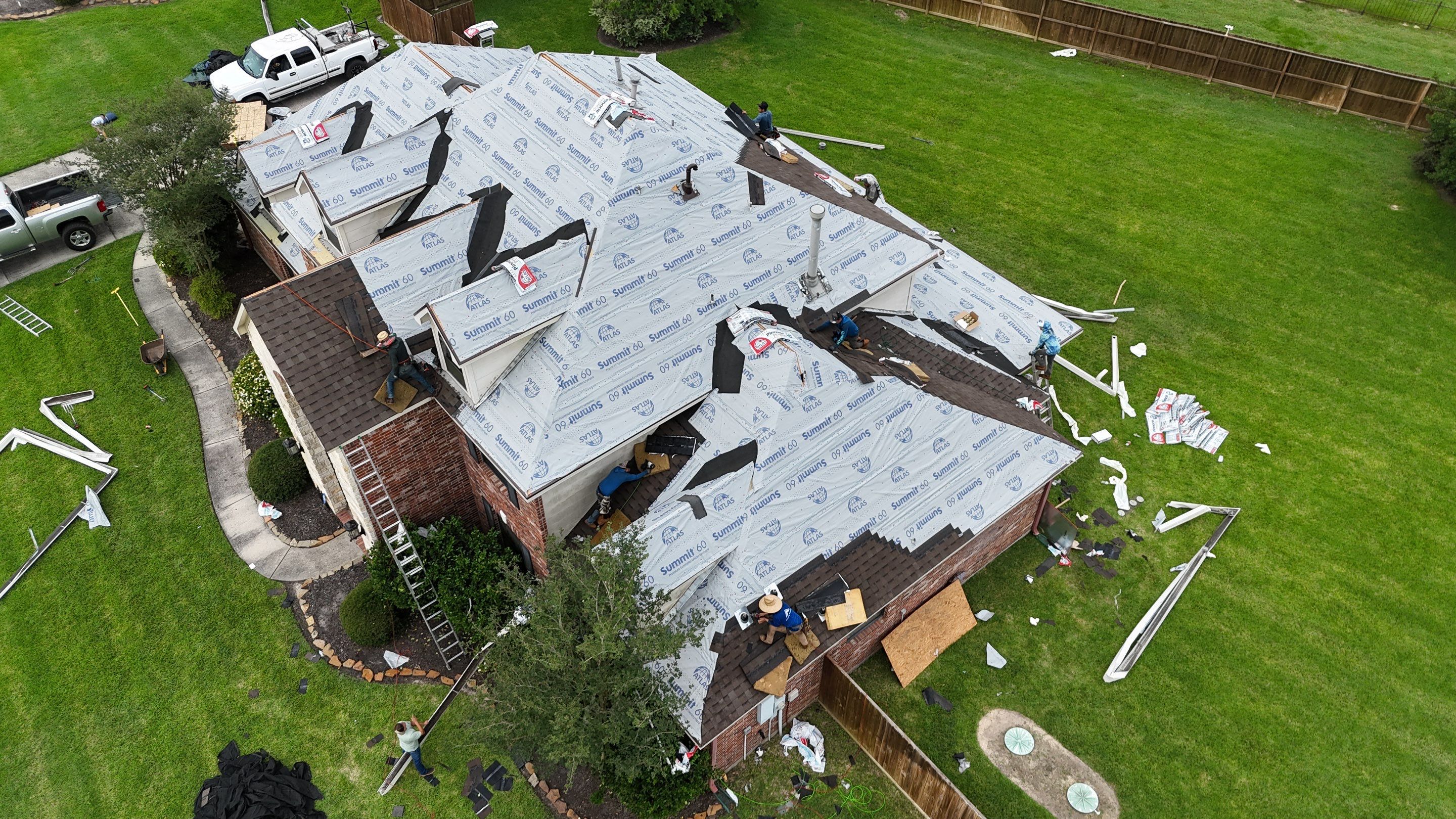 Huffman Roof Installation using Atlas Pinnacle Pristine by Modern BYLT Roofing & Construction