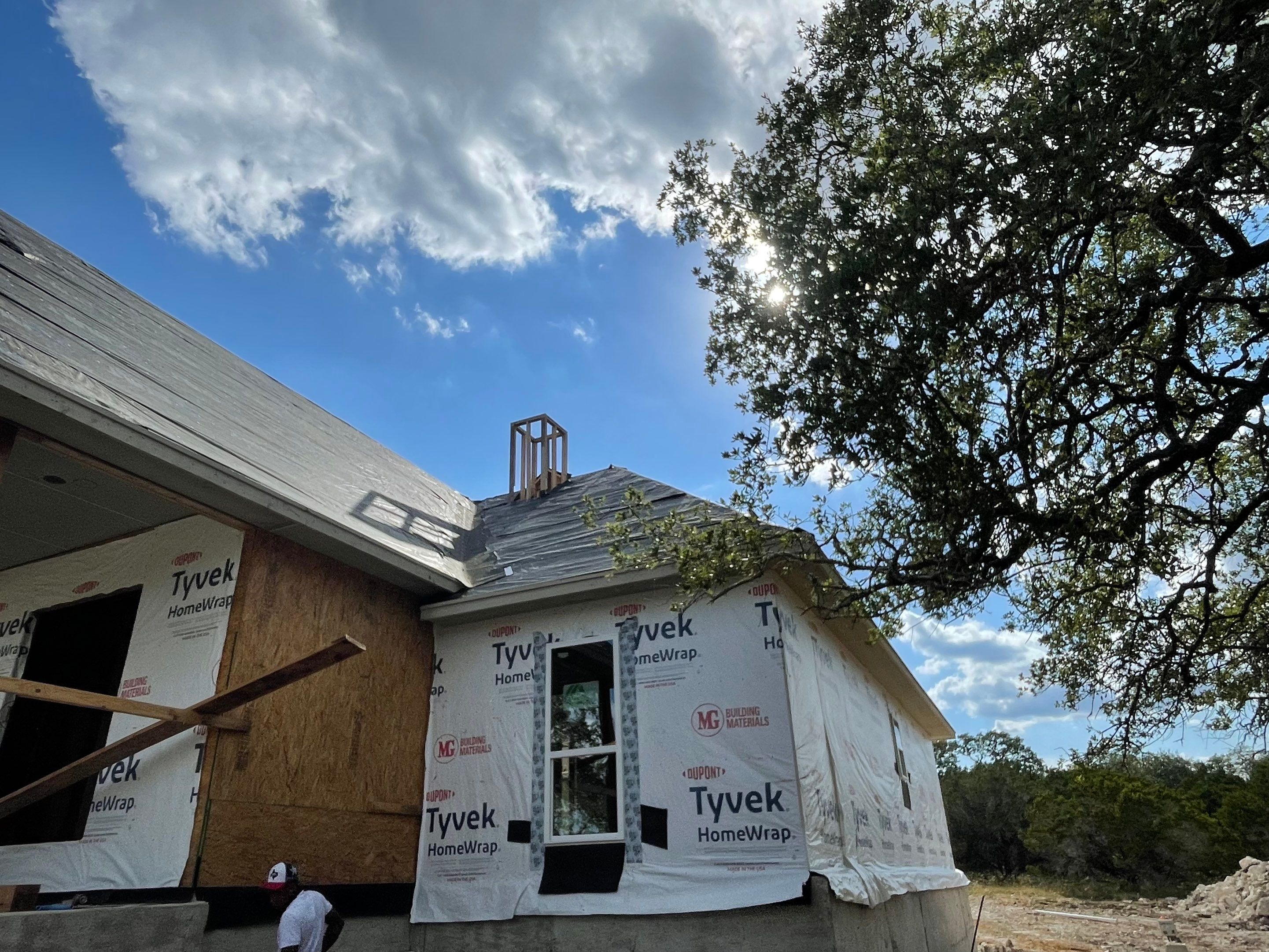 New Home Construction using Owens Corning 30 year Architectural Shingles by Premier Roofing and Contracting