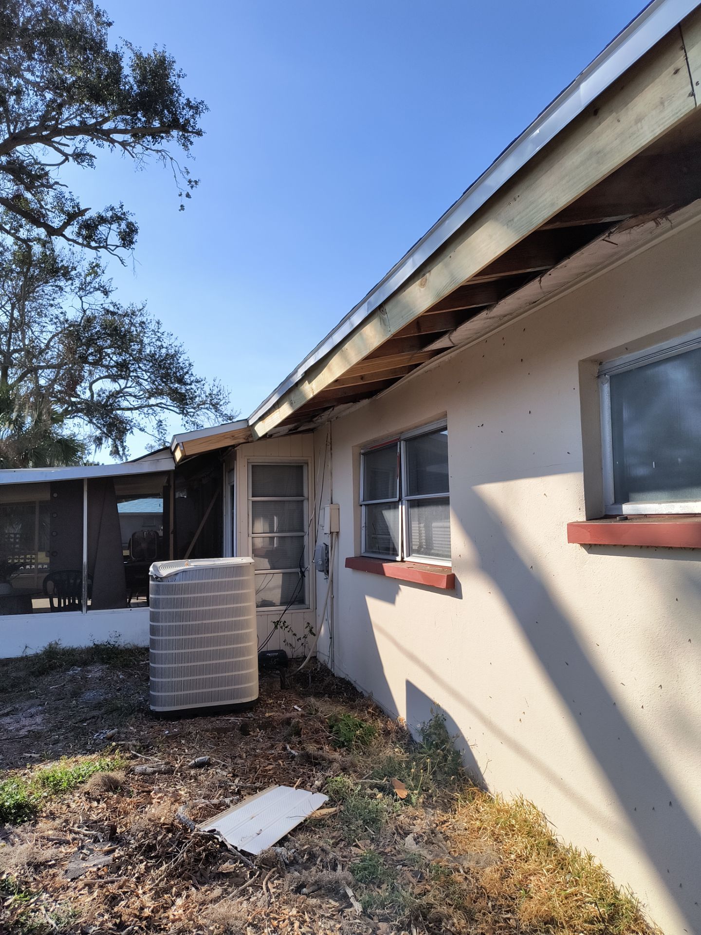 White Soffit and Fascia Upgrade in Sarasota FL by Gutter Professors