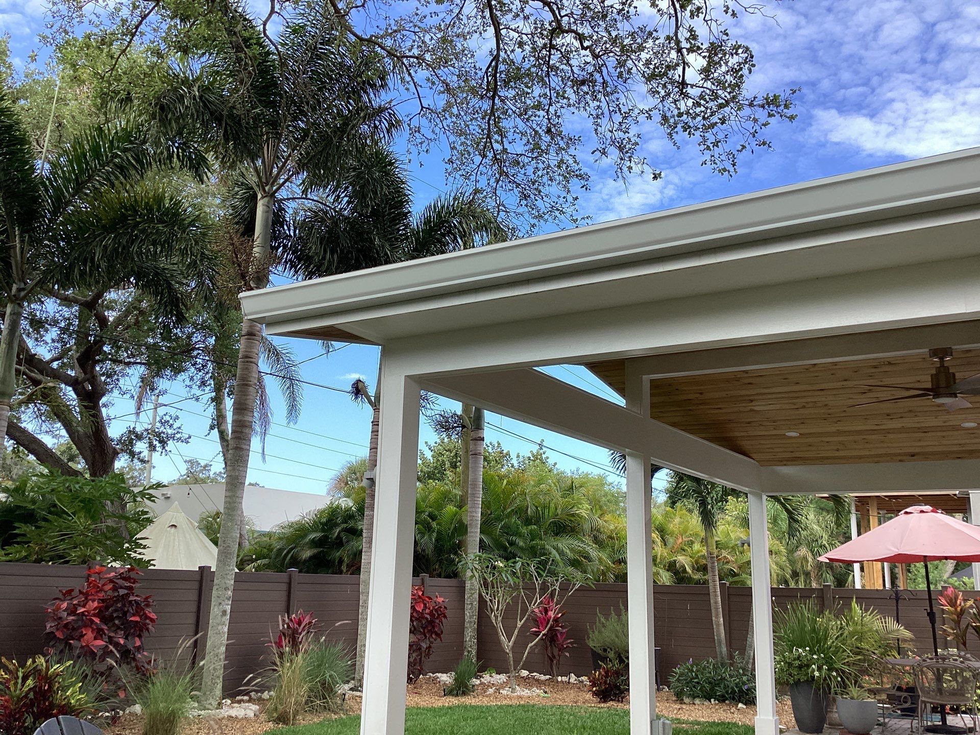 Elegant 7-Inch Seamless Gutters in Sarasota FL in Sarasota FL by Gutter Professors