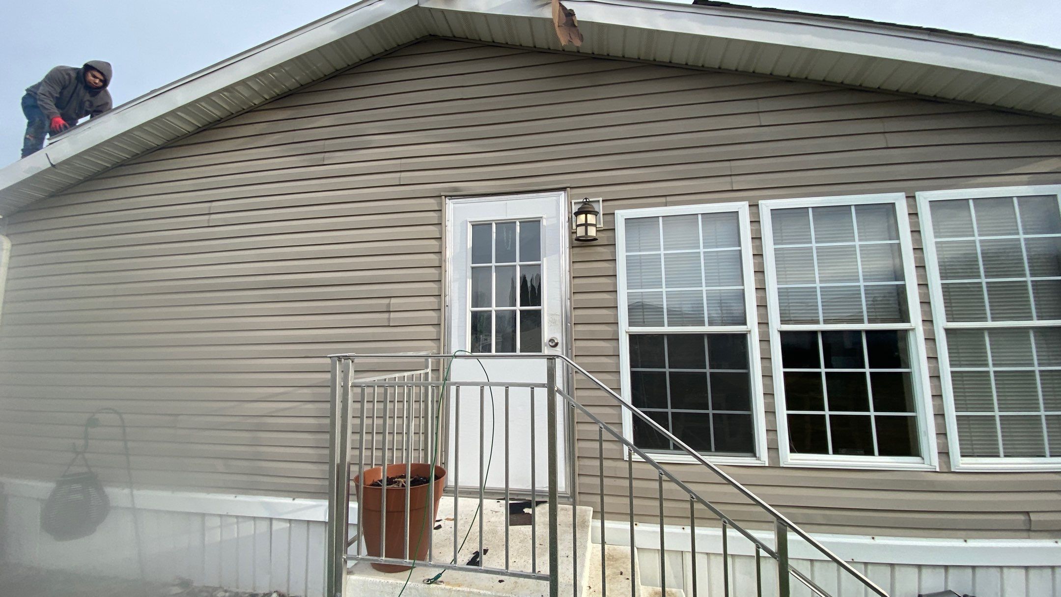 Roof Replacement using CertainTeed Landmark by 180 Contractors