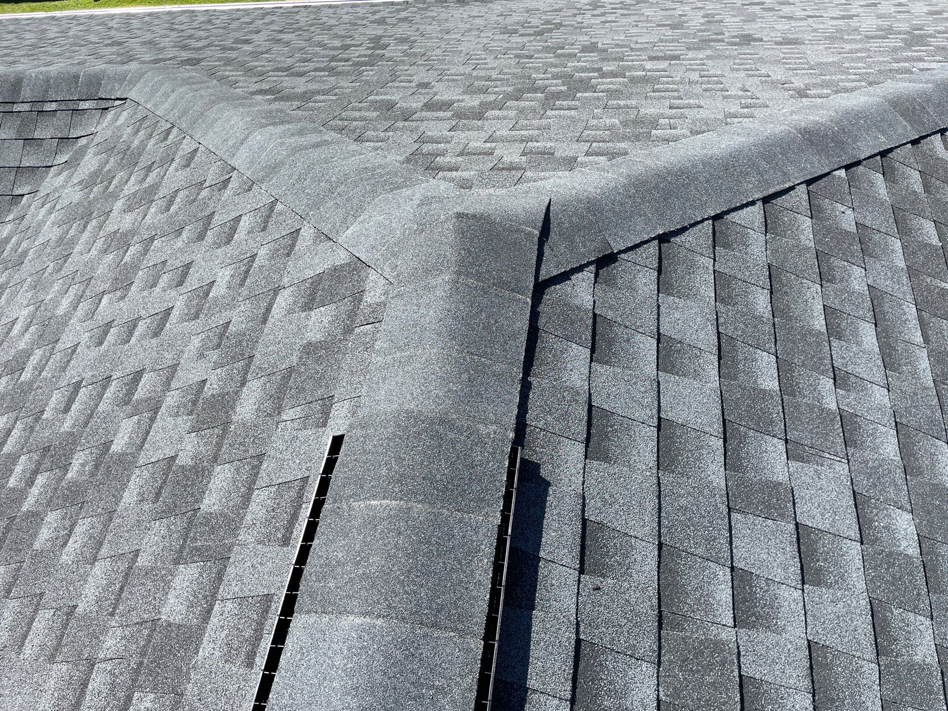 GAF HDZ - Charcoal by Linta Roofing Inc