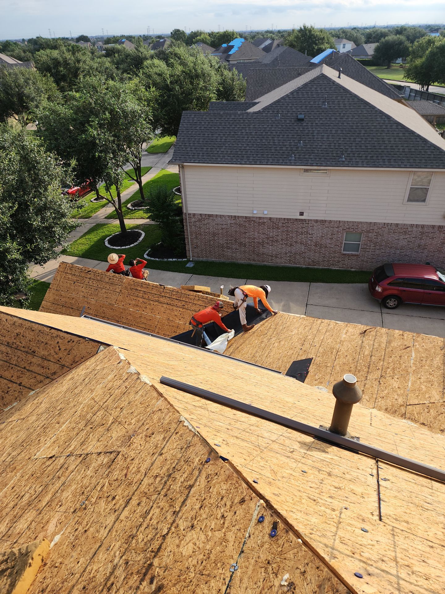 Residential Roofing Installation using Owen's Corning Duration (Lifetime) Shingles by Roof Repair Company