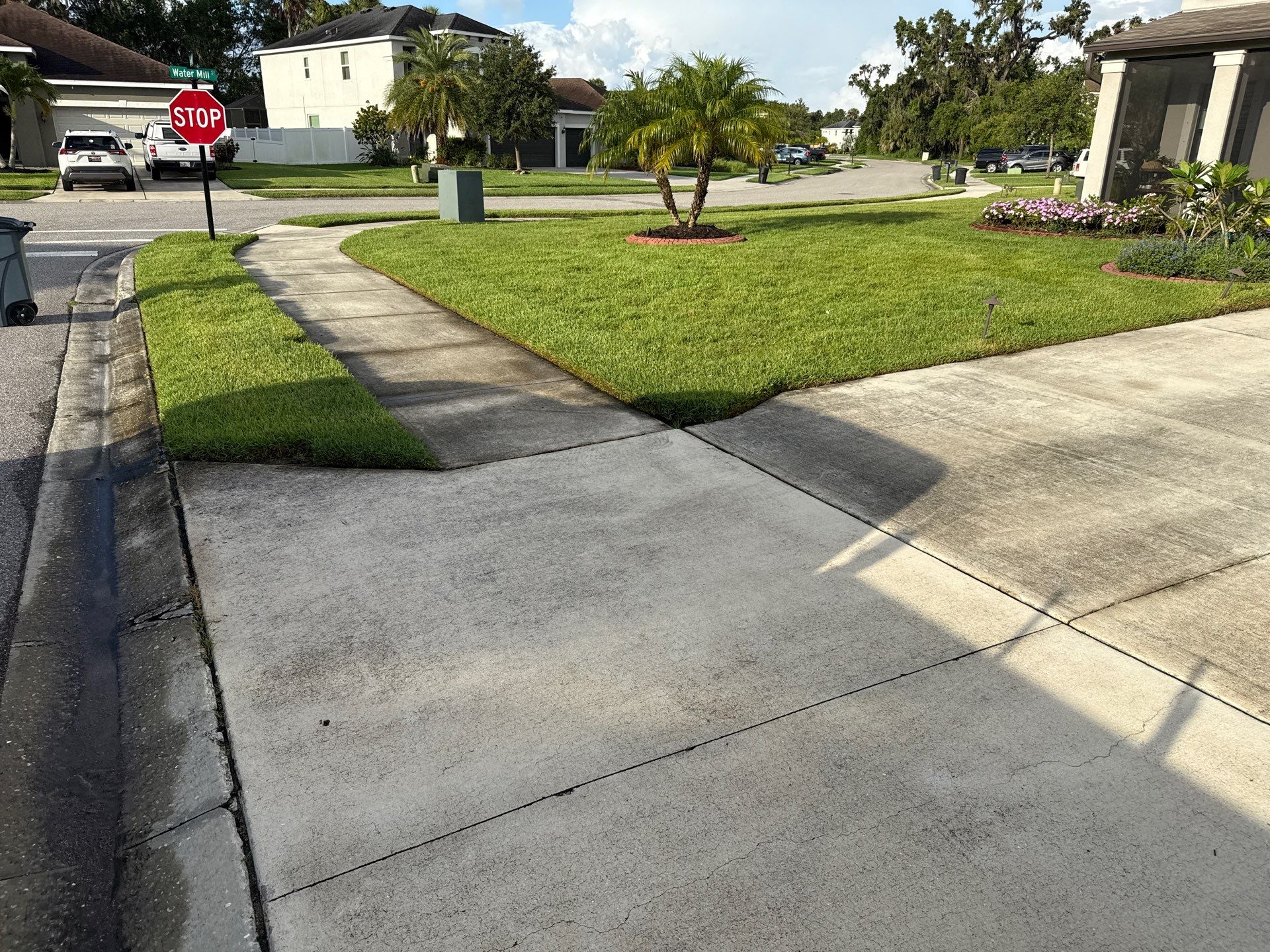 Large Corner Lot Concrete Cleaning in Old Mill Preserve – Palmetto, FL by Sunshine AquaWash
