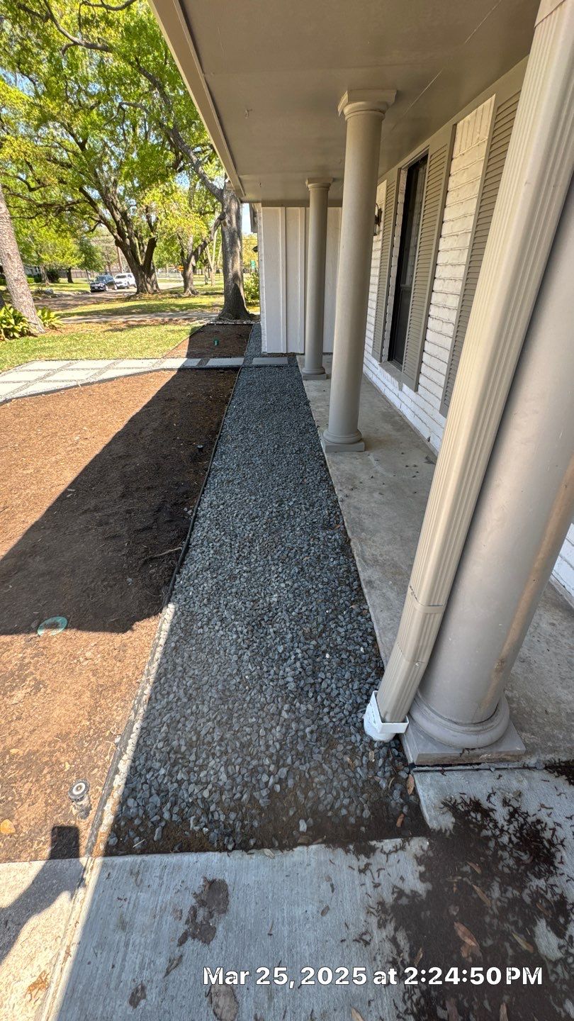 🌿 Jackie’s Outdoor Transformation — Drainage, Flagstone & Full Restoration by Texas Urban Elements