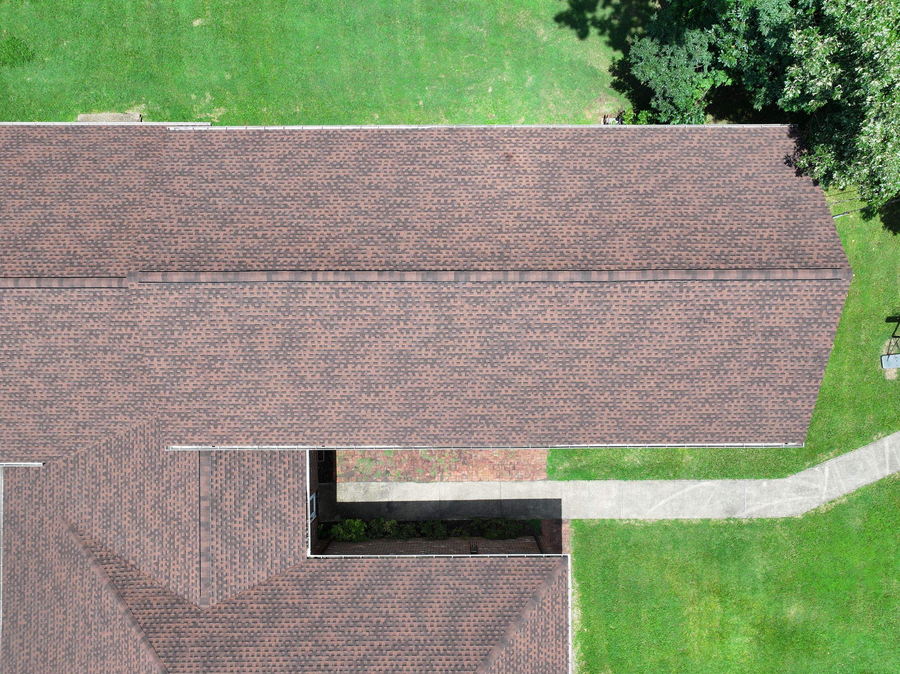5825 Fort Henry Drive • Kingsport, TN 37663 by Omnia Roofing