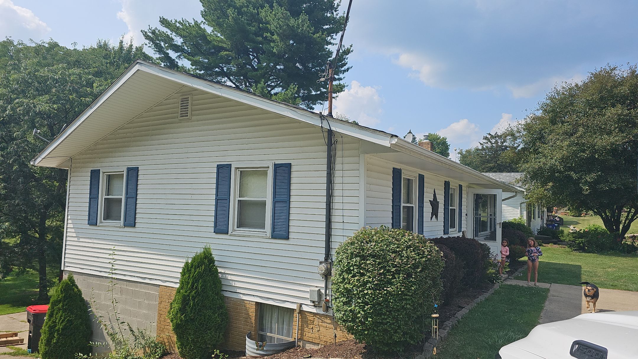 ATLAS PINNACLE COLOR: PEWTER by Eagle Eye Roofing