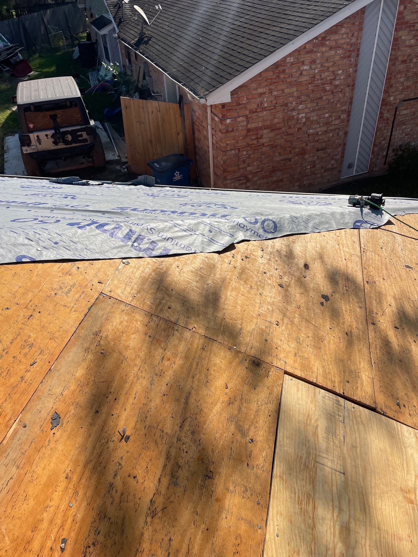 Channelview Roof Installation using Atlas Pinnacle Pristine by Modern BYLT Roofing & Construction