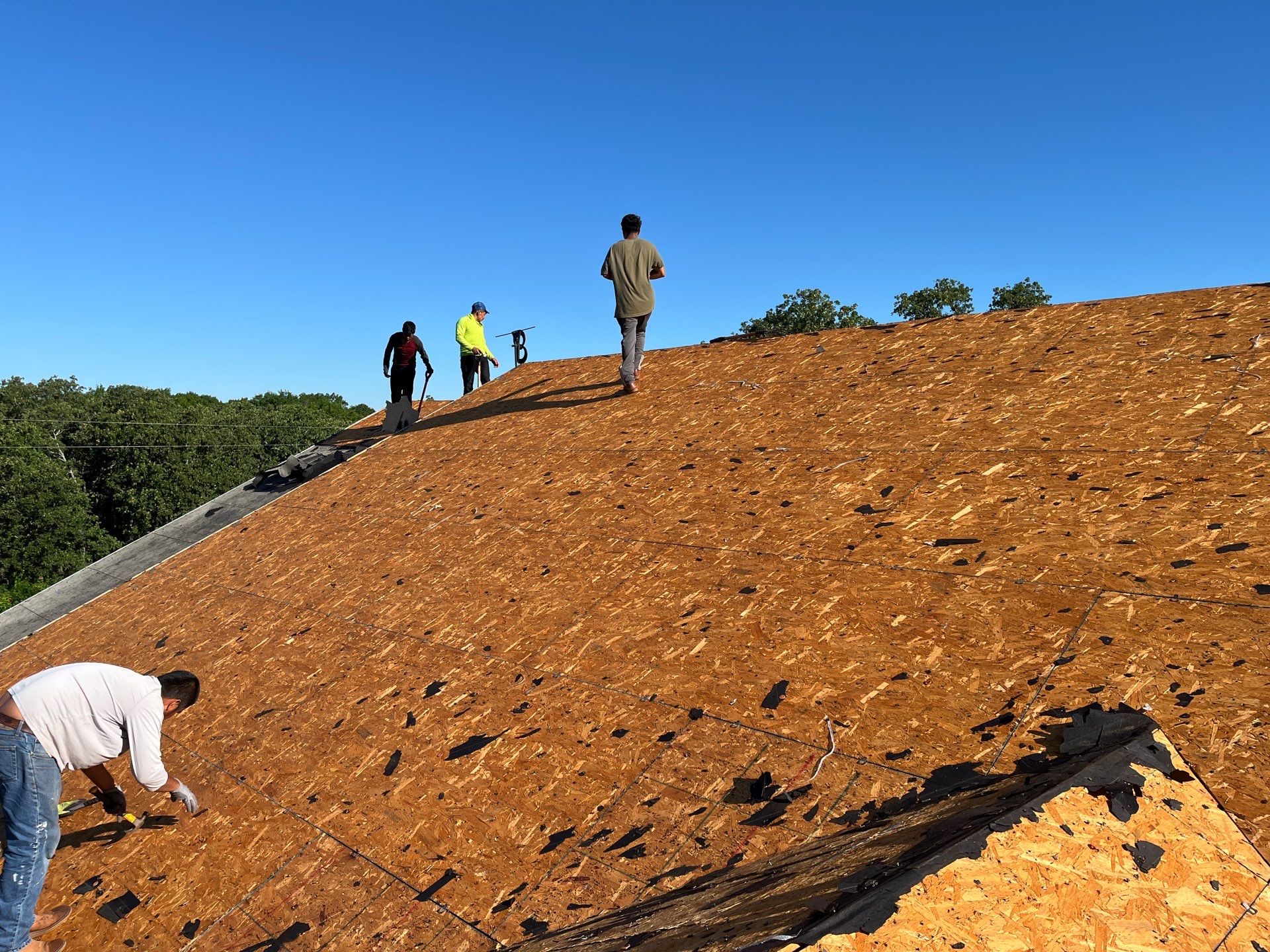 Roof Replacement and Architectural Shingle Installation in Joy, Oklahoma by BANA Roofing and Solar Supply