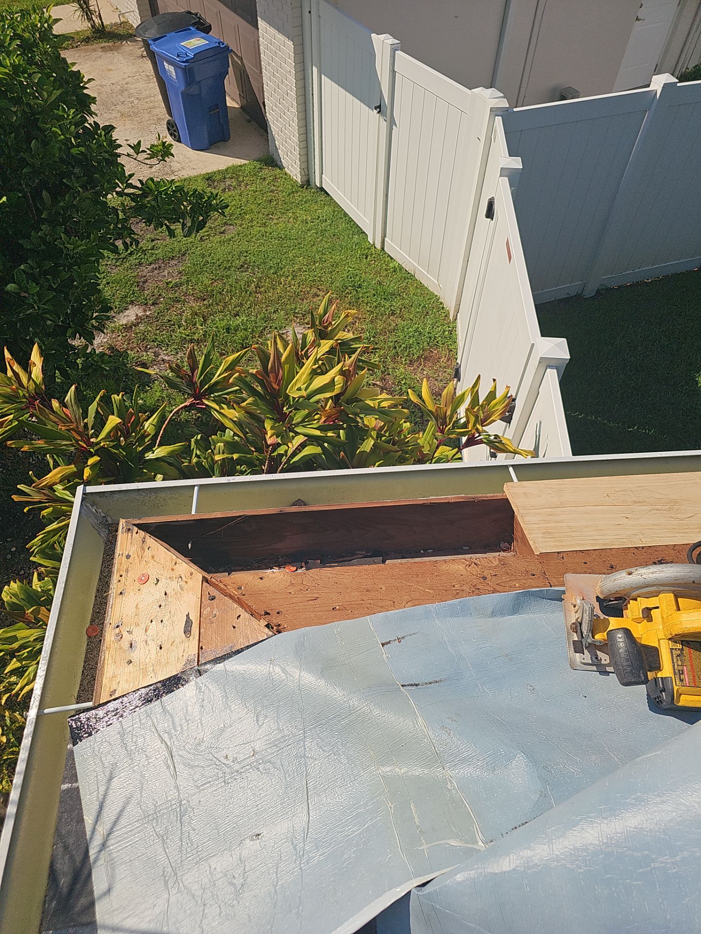 Project in St. Petersburg 33702 by Mitchell Roofing Company LLC 
