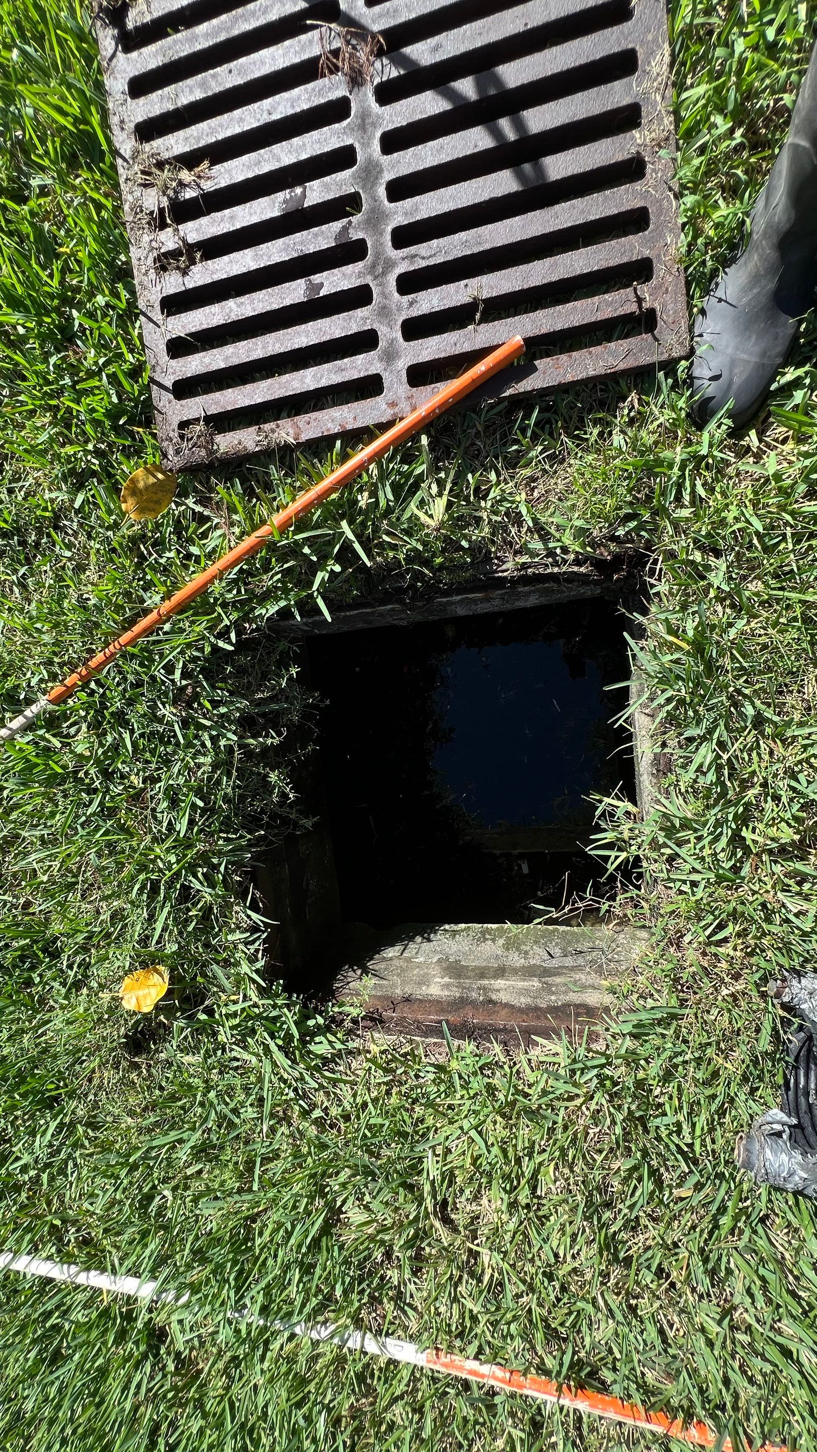 Community Stormwater System Catch Basin Cleaning by APS Power & Water