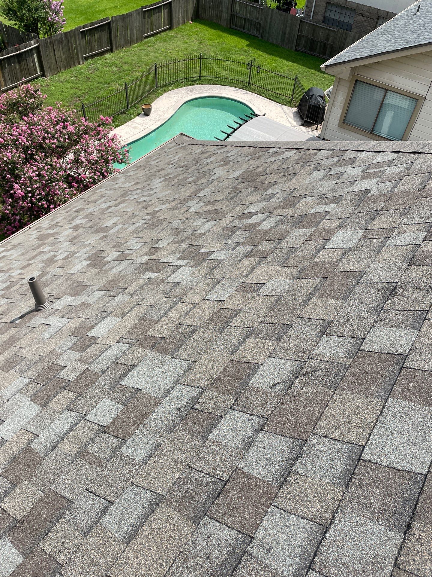 Residential Roofing Installation using Owen's Corning Duration (Lifetime) Shingles by Roof Repair Company