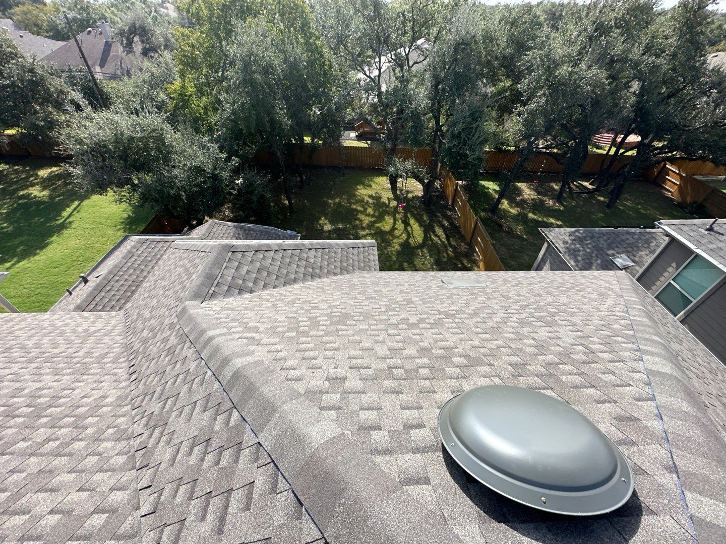 GAF HDZ - Weathered Wood by Elite Roofing LLC