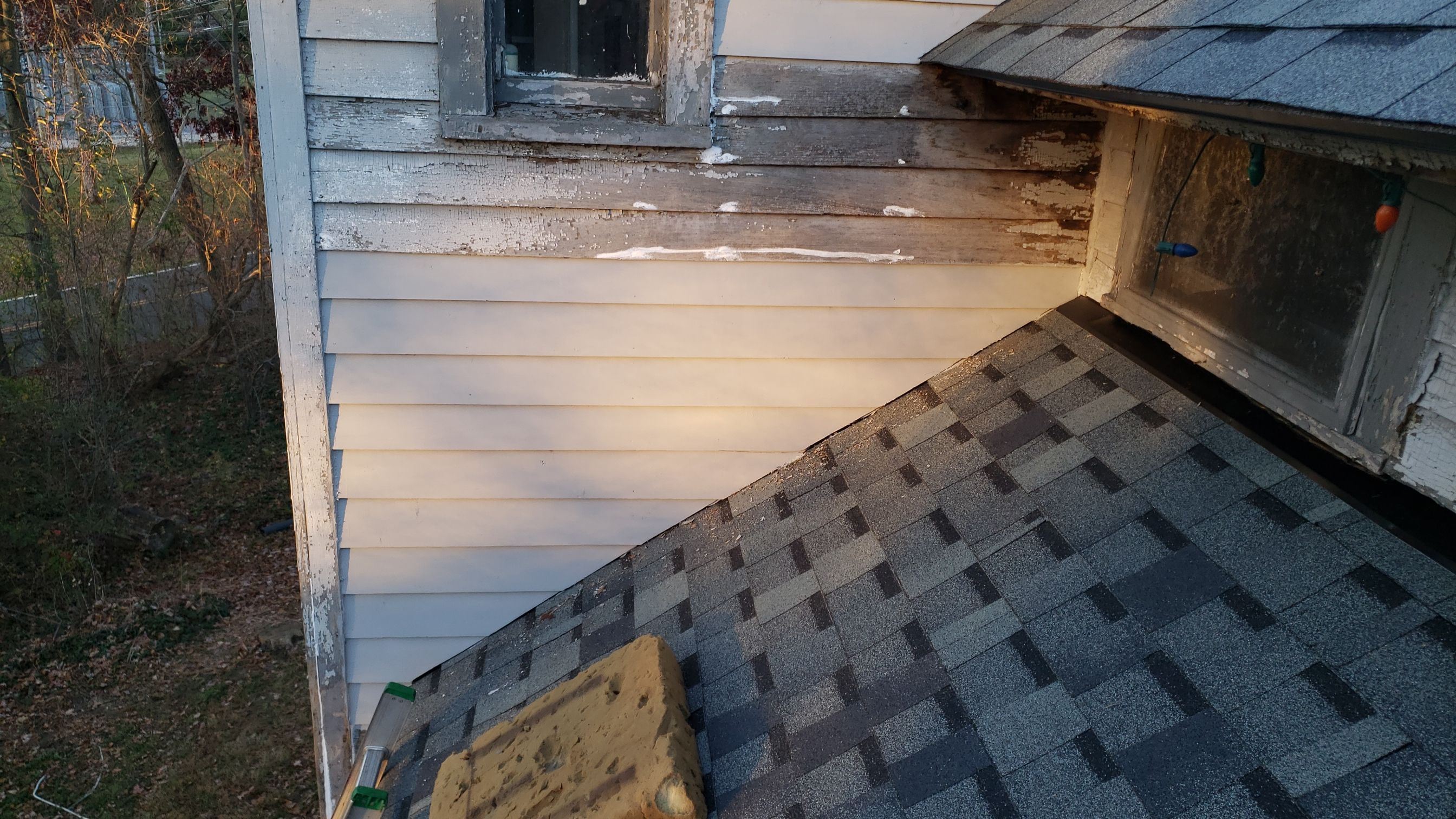 ATLAS PINNACLE COLOR: PRISTINE SCOTCHGARD HEARTHSTONE DRIP EDGE: BLACK by Eagle Eye Roofing