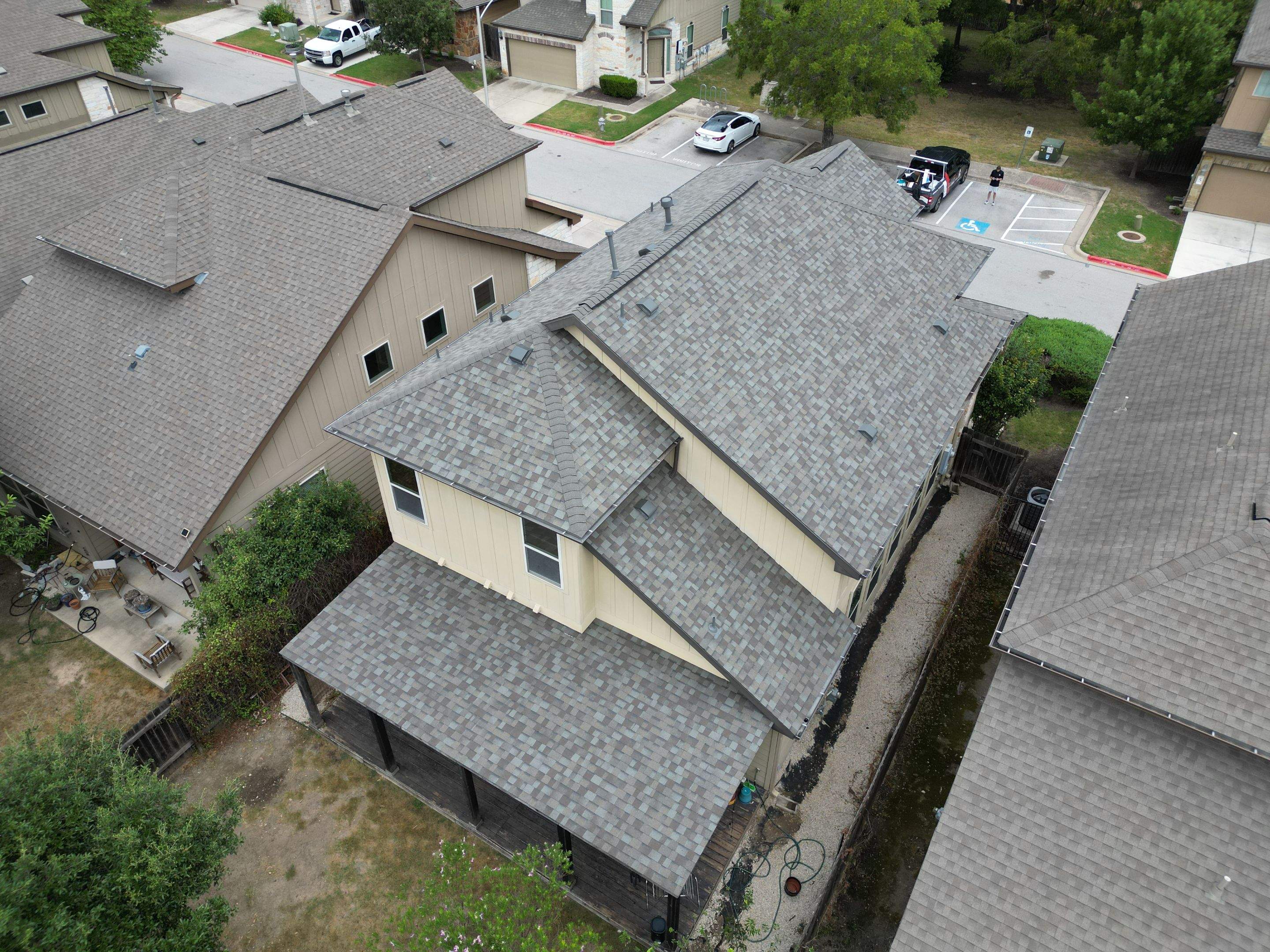 Driftwood - Owens Corning TruDefinition Duration by RoofsOnly.com