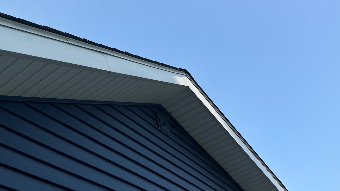 Siding Replacement using CertainTeed Restoration Classis D4 by 180 Contractors